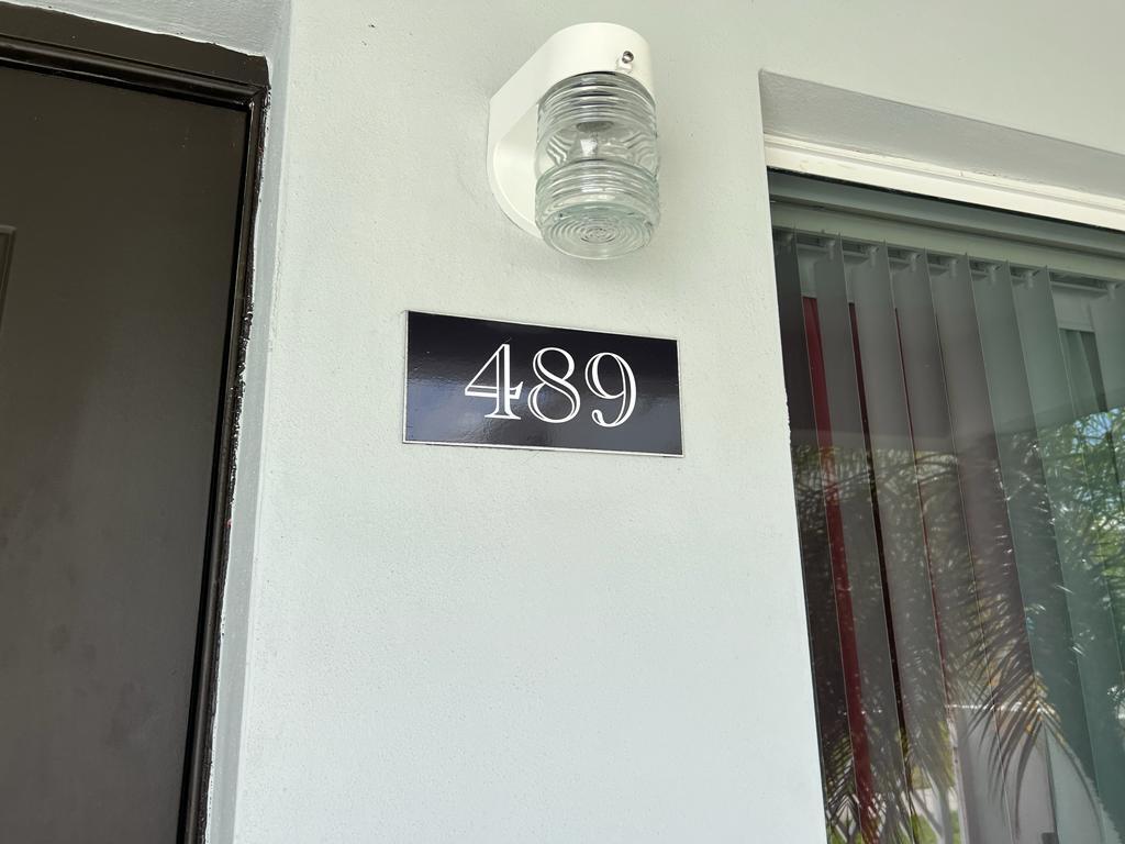 TOWN PARK PLAZA NORTH CON - Residential