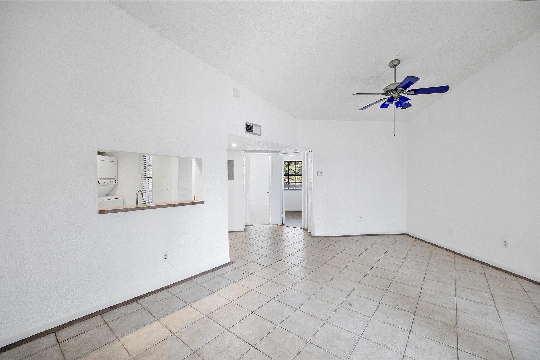 LAKESHORE CONDO 7 - Residential Lease