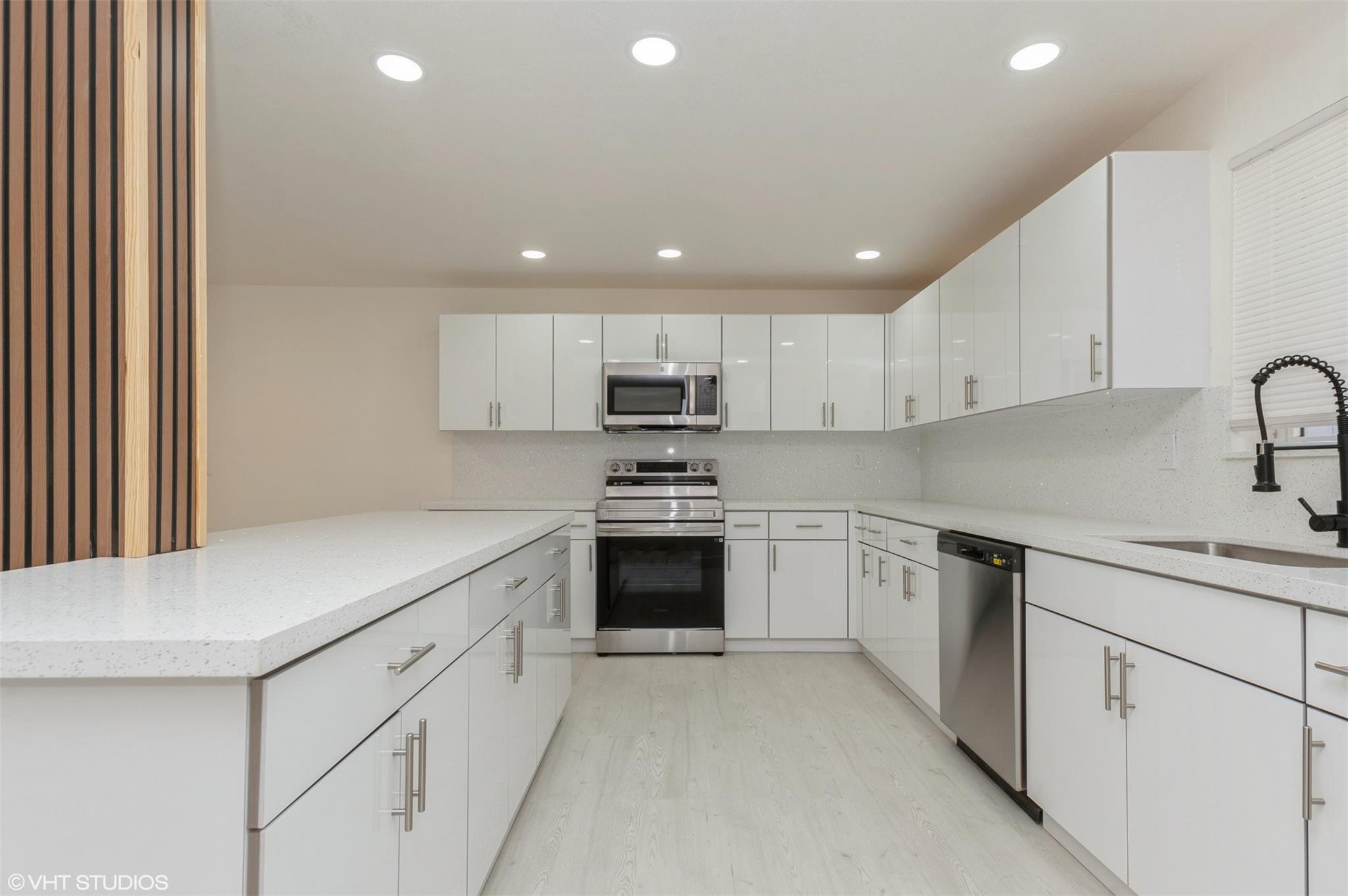 122 SW 9th St