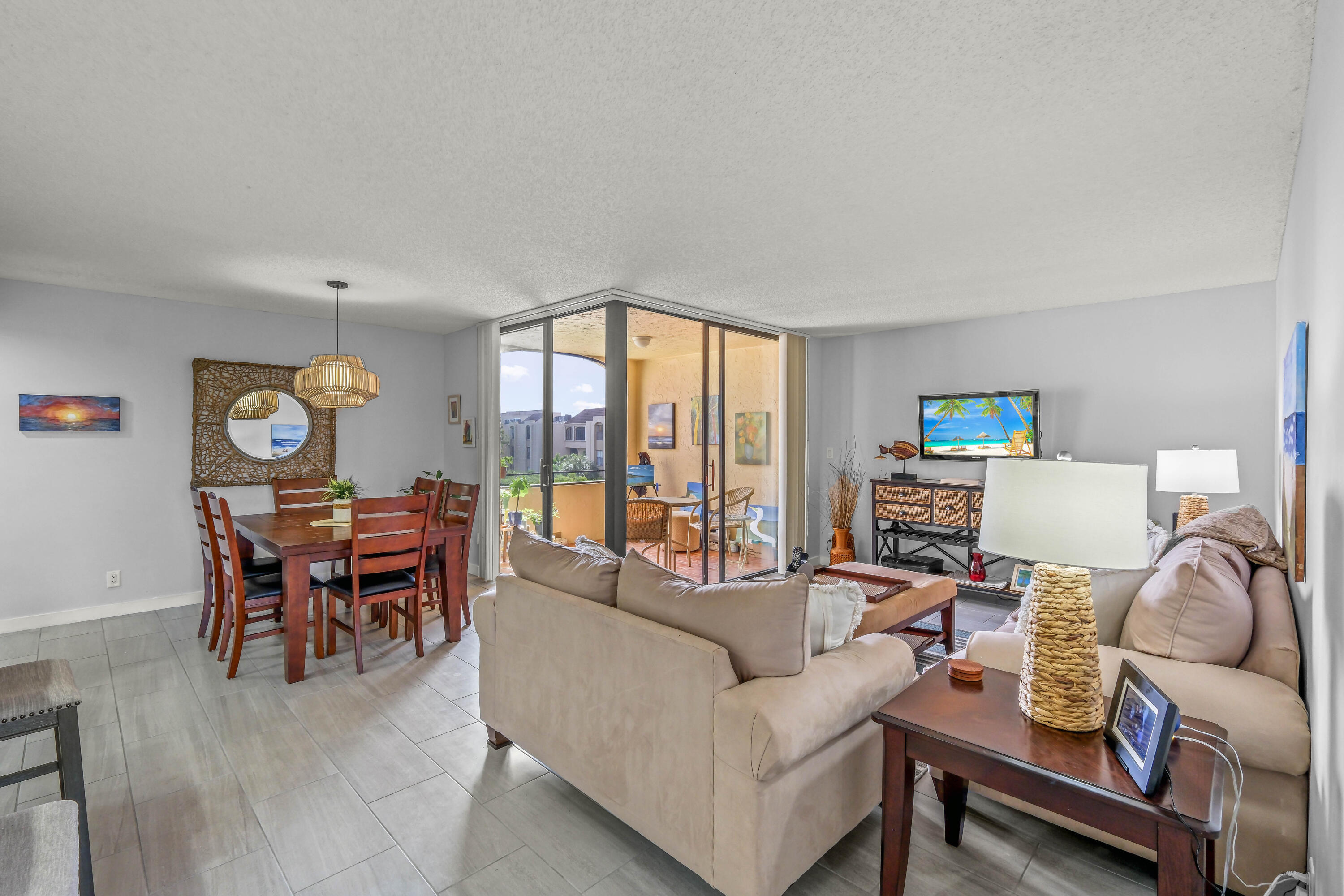 LAVERS DELRAY RACQUET CLUB CONDO - Residential Lease