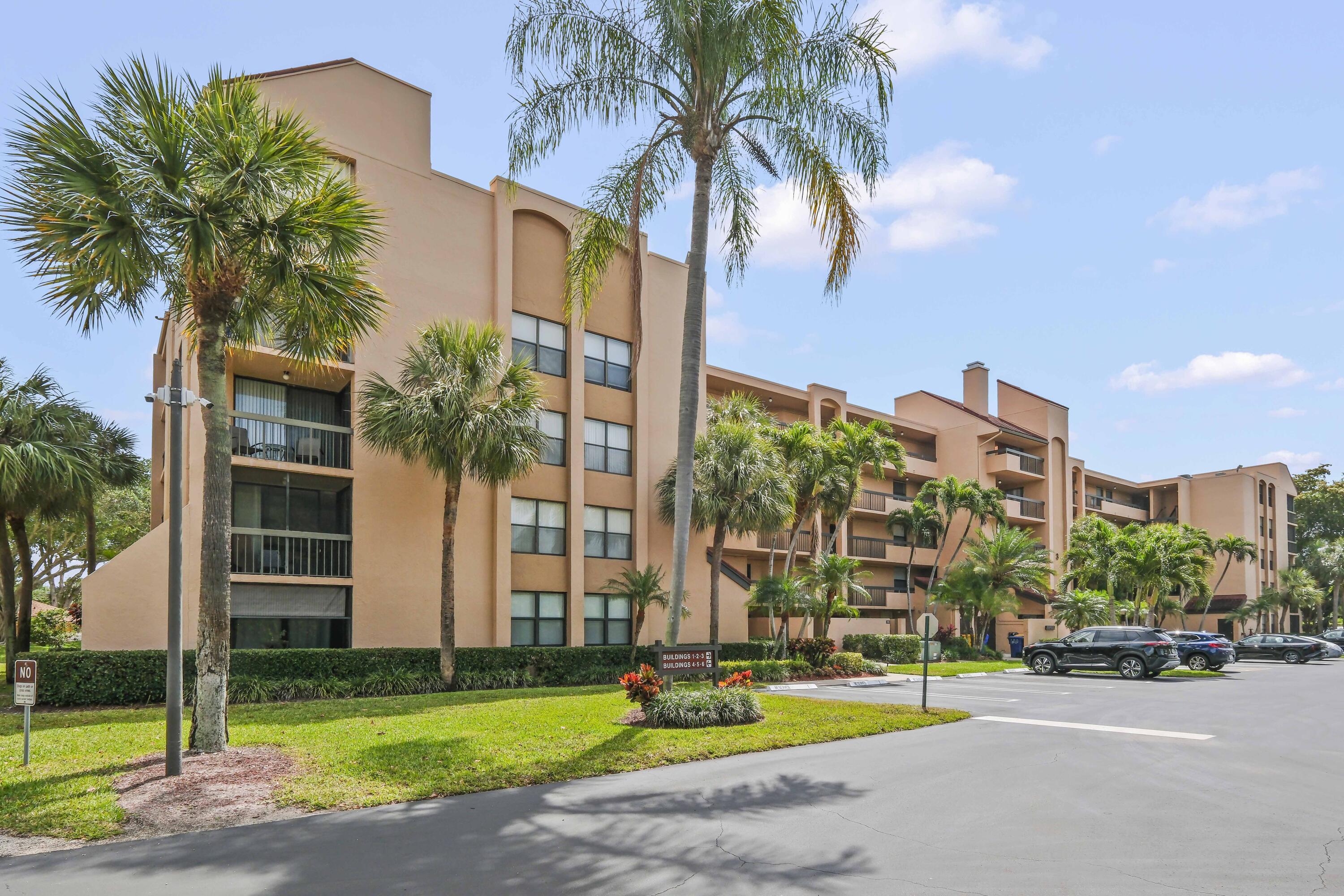 LAVERS DELRAY RACQUET CLUB CONDO - Residential Lease