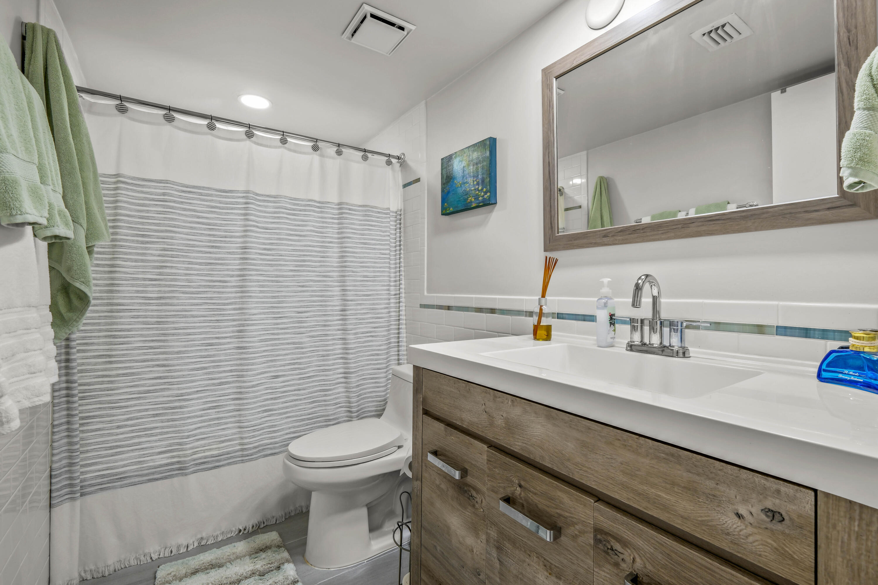 LAVERS DELRAY RACQUET CLUB CONDO - Residential Lease