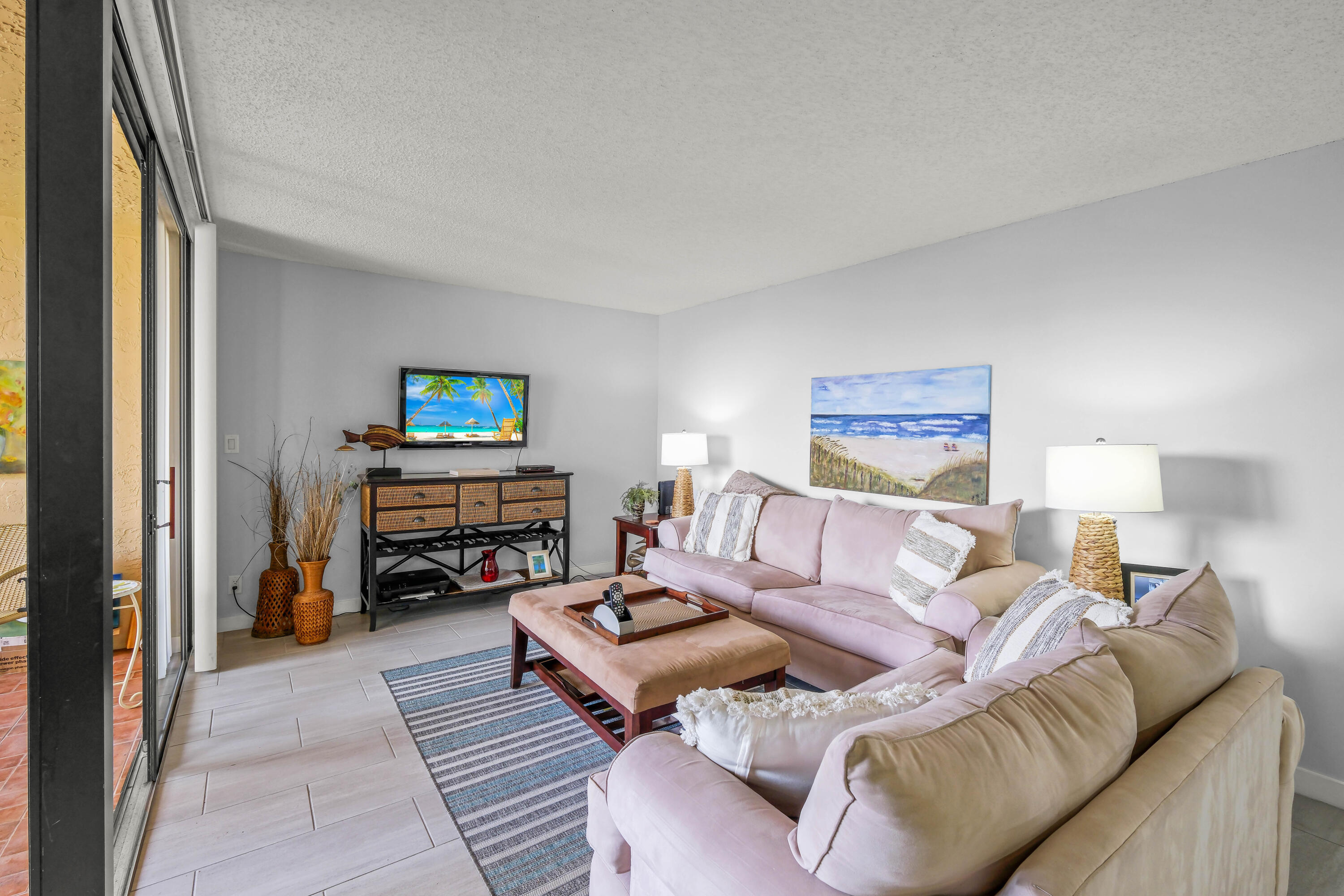 LAVERS DELRAY RACQUET CLUB CONDO - Residential Lease