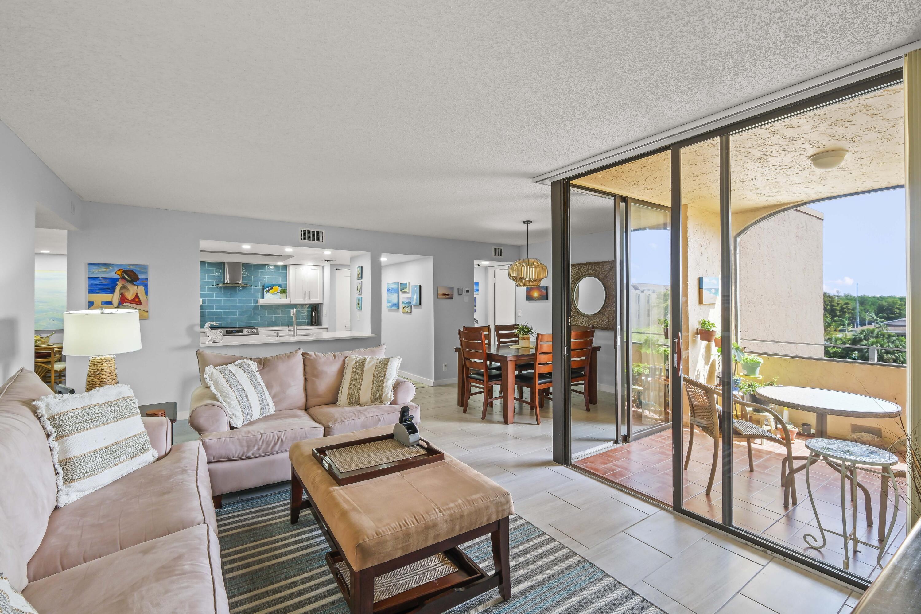 LAVERS DELRAY RACQUET CLUB CONDO - Residential Lease