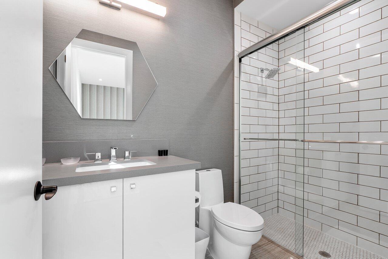 SEVEN BRIDGES - Residential