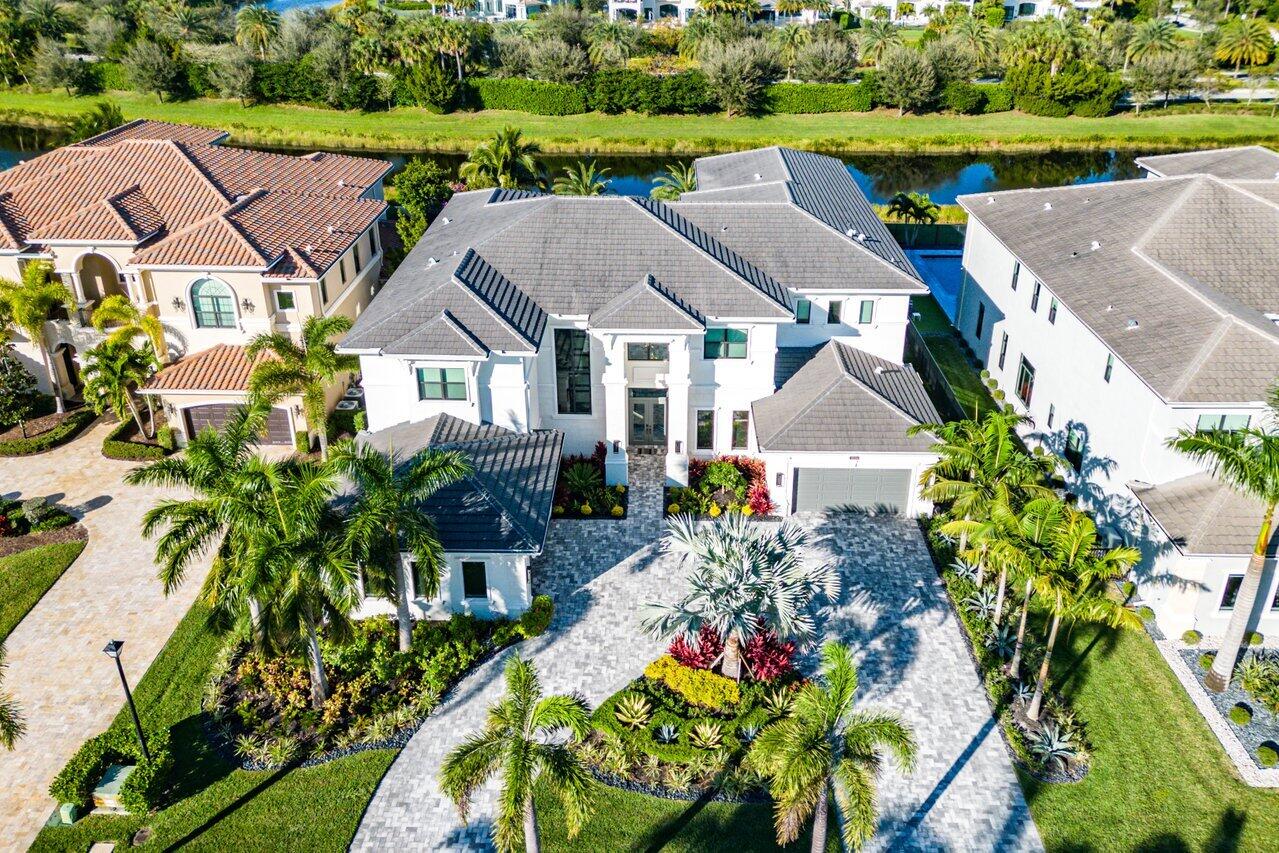 SEVEN BRIDGES - Residential