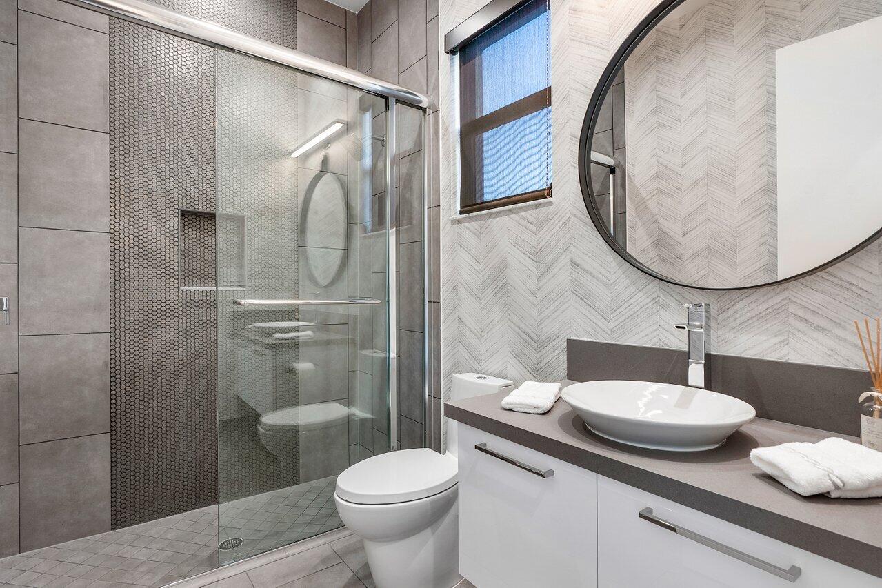 SEVEN BRIDGES - Residential