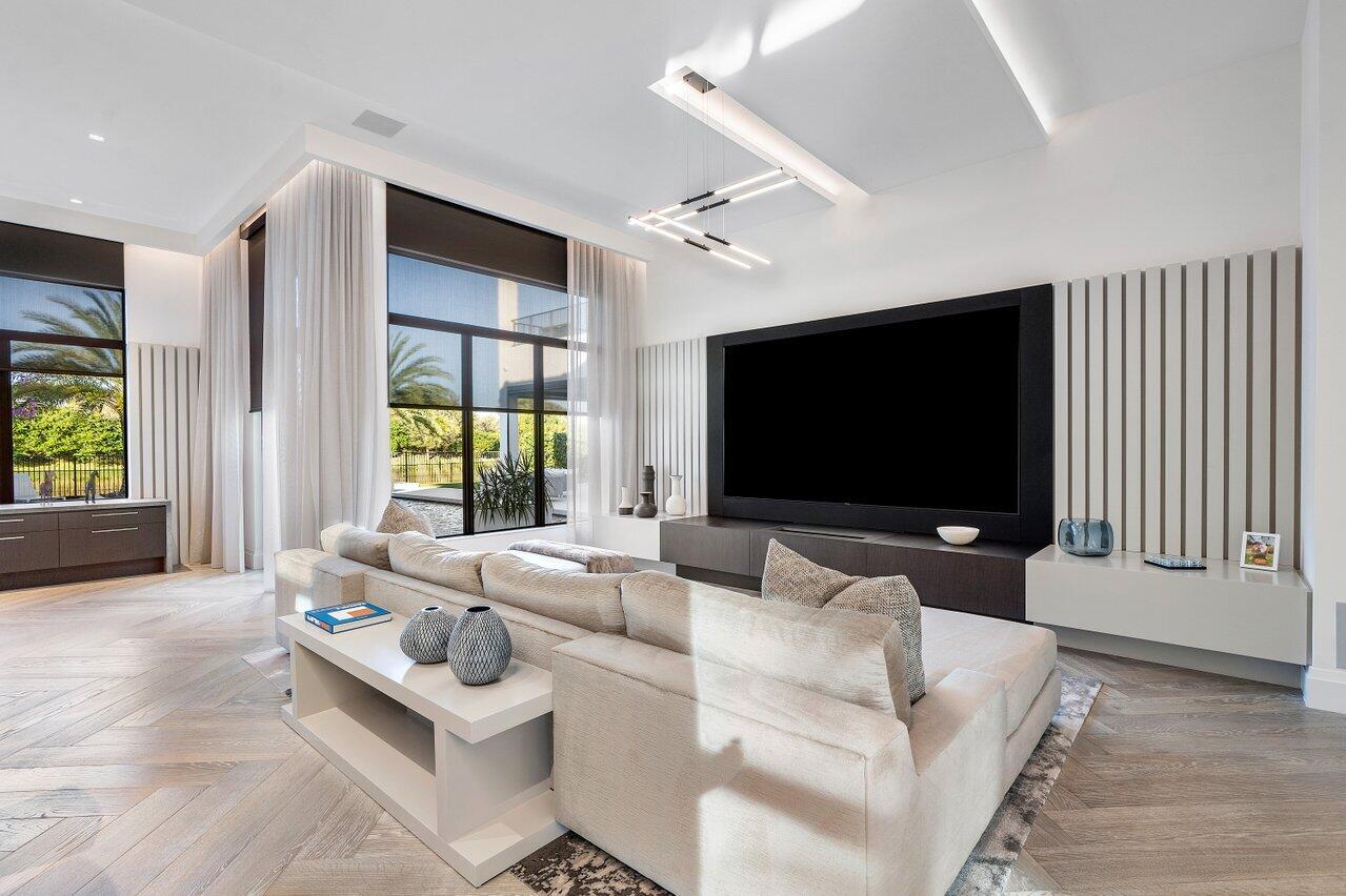 SEVEN BRIDGES - Residential