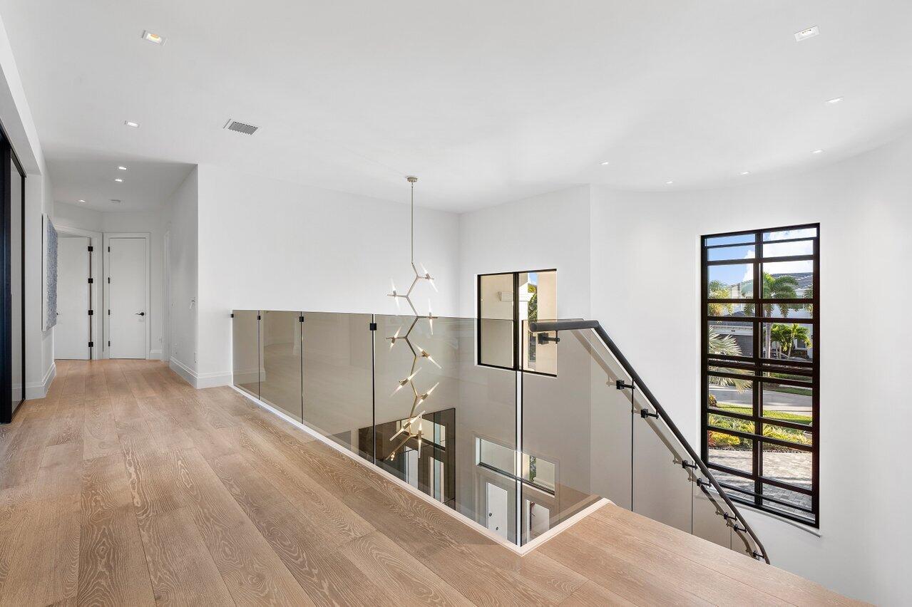 SEVEN BRIDGES - Residential