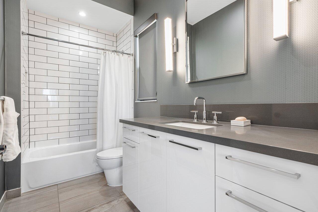 SEVEN BRIDGES - Residential