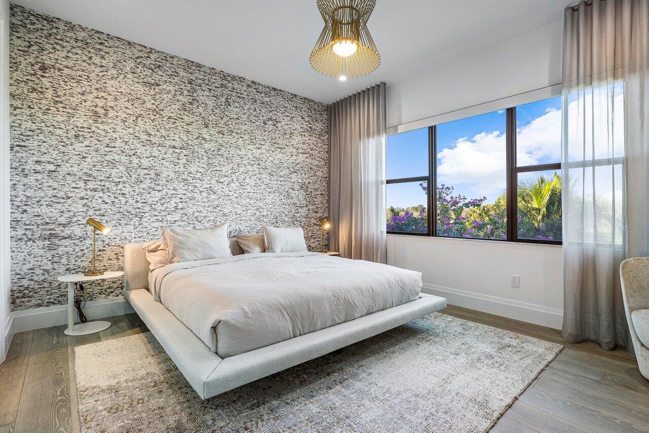 SEVEN BRIDGES - Residential