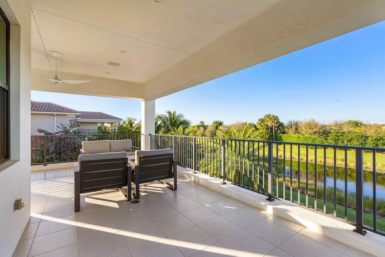 SEVEN BRIDGES - Residential