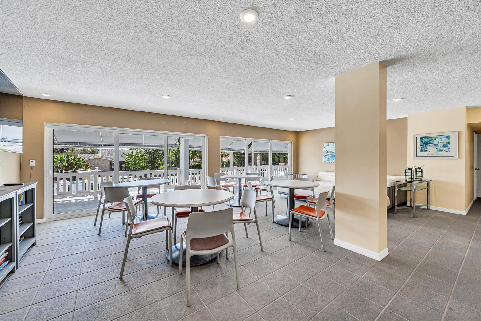 Winston House - Residential