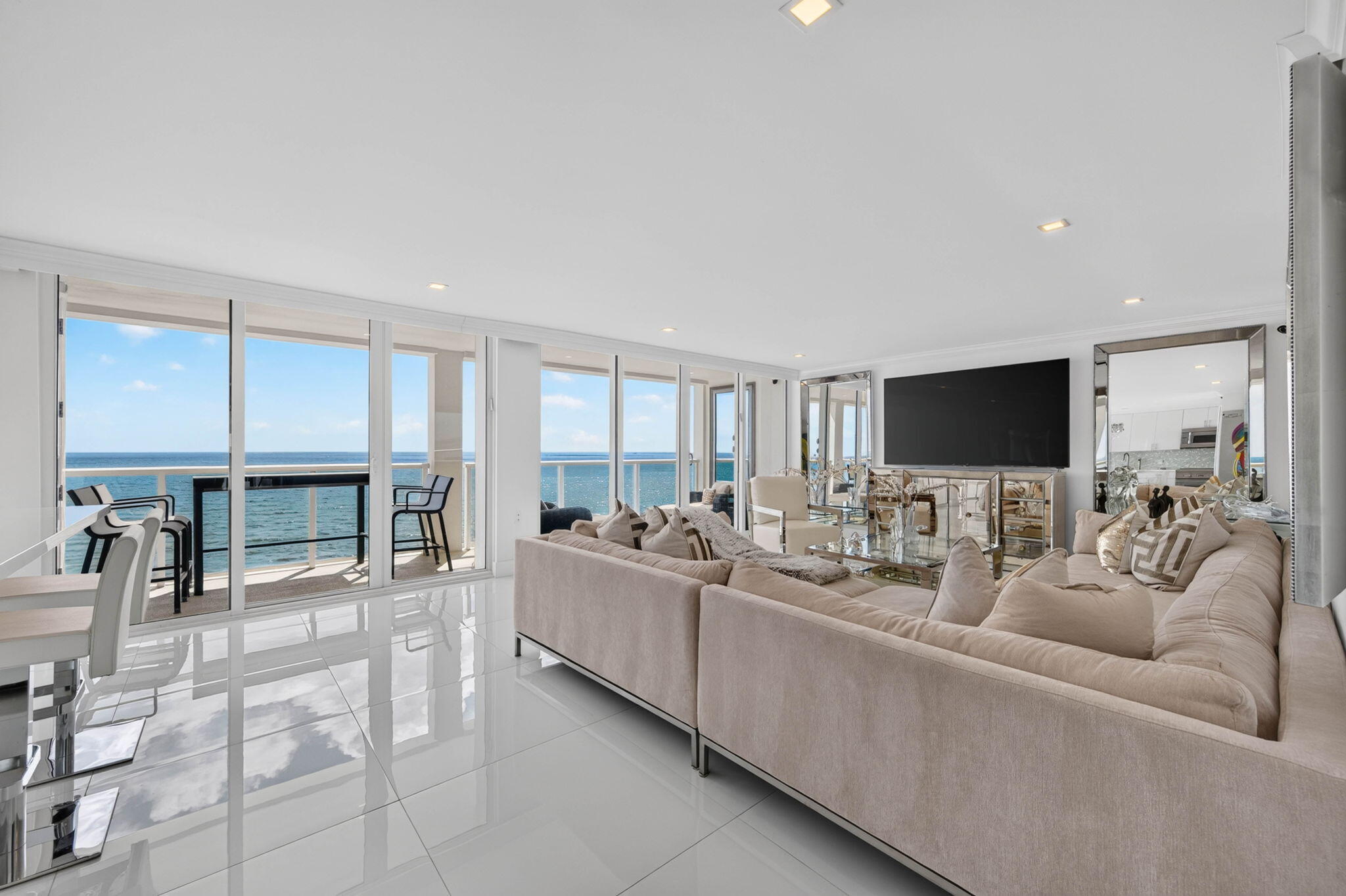 2800 S Ocean Boulevard 8-H