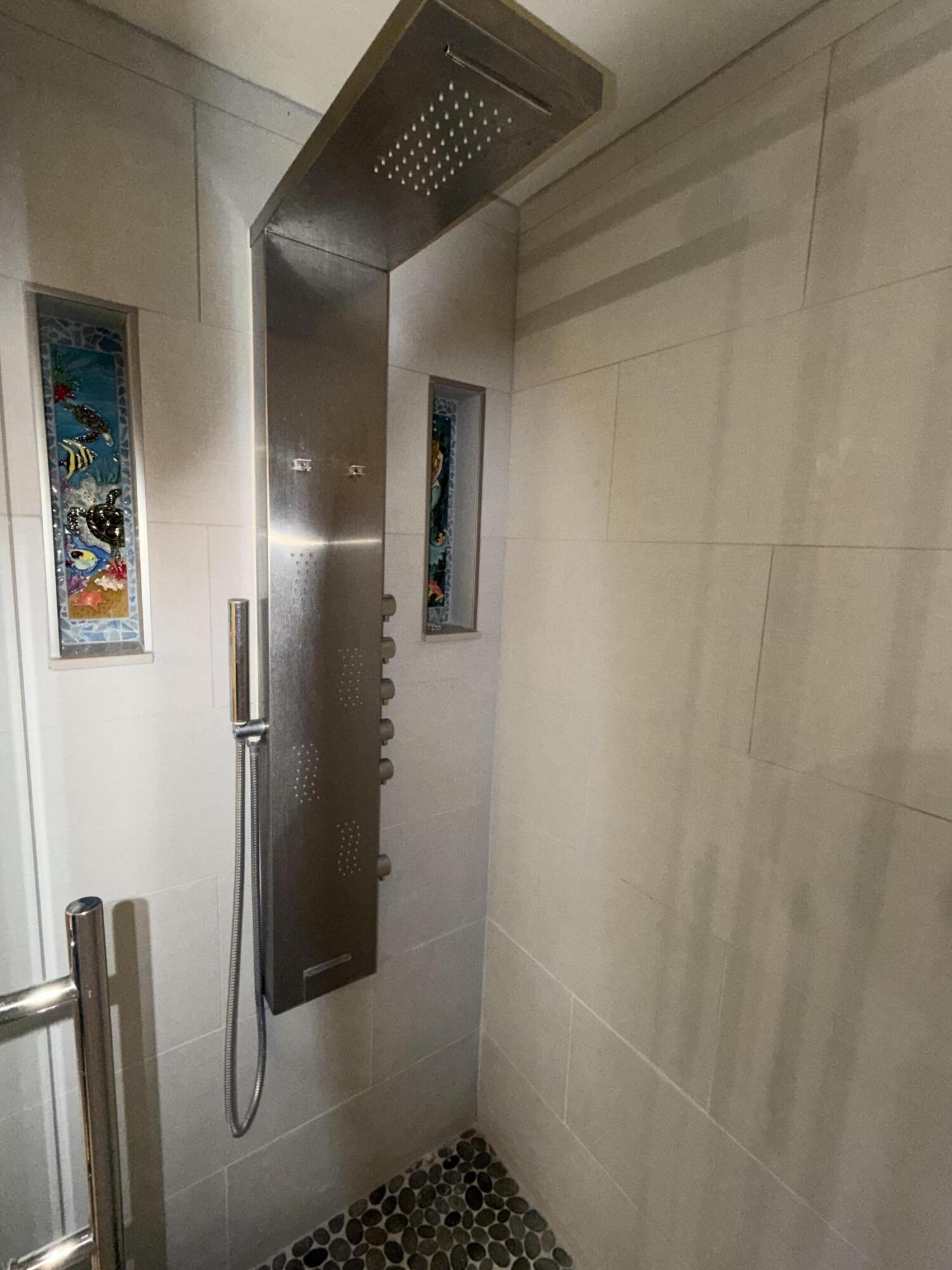 GOLDEN LAKES VILLAGE CONDO B C D - Residential