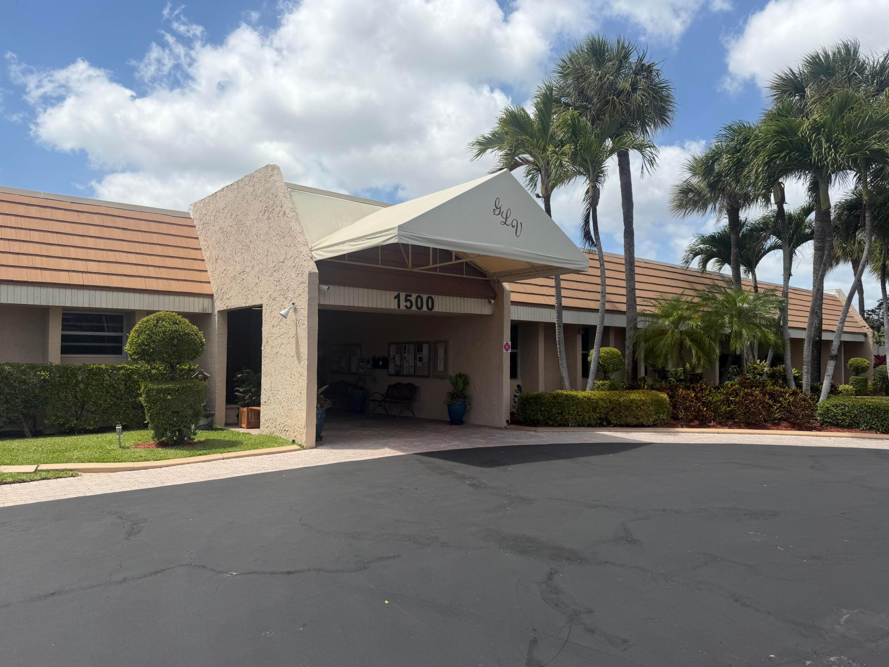 GOLDEN LAKES VILLAGE CONDO B C D - Residential