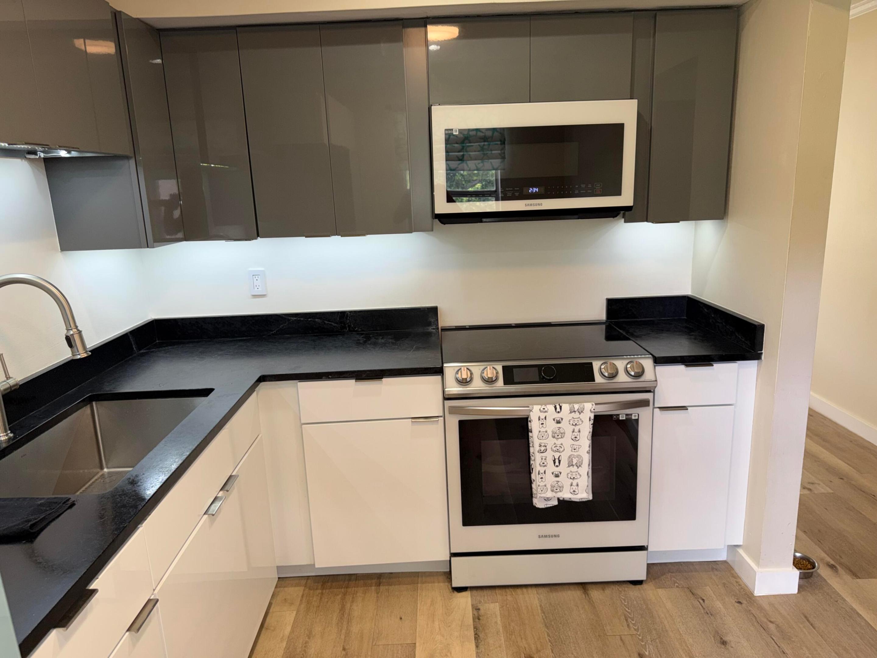 GOLDEN LAKES VILLAGE CONDO B C D - Residential