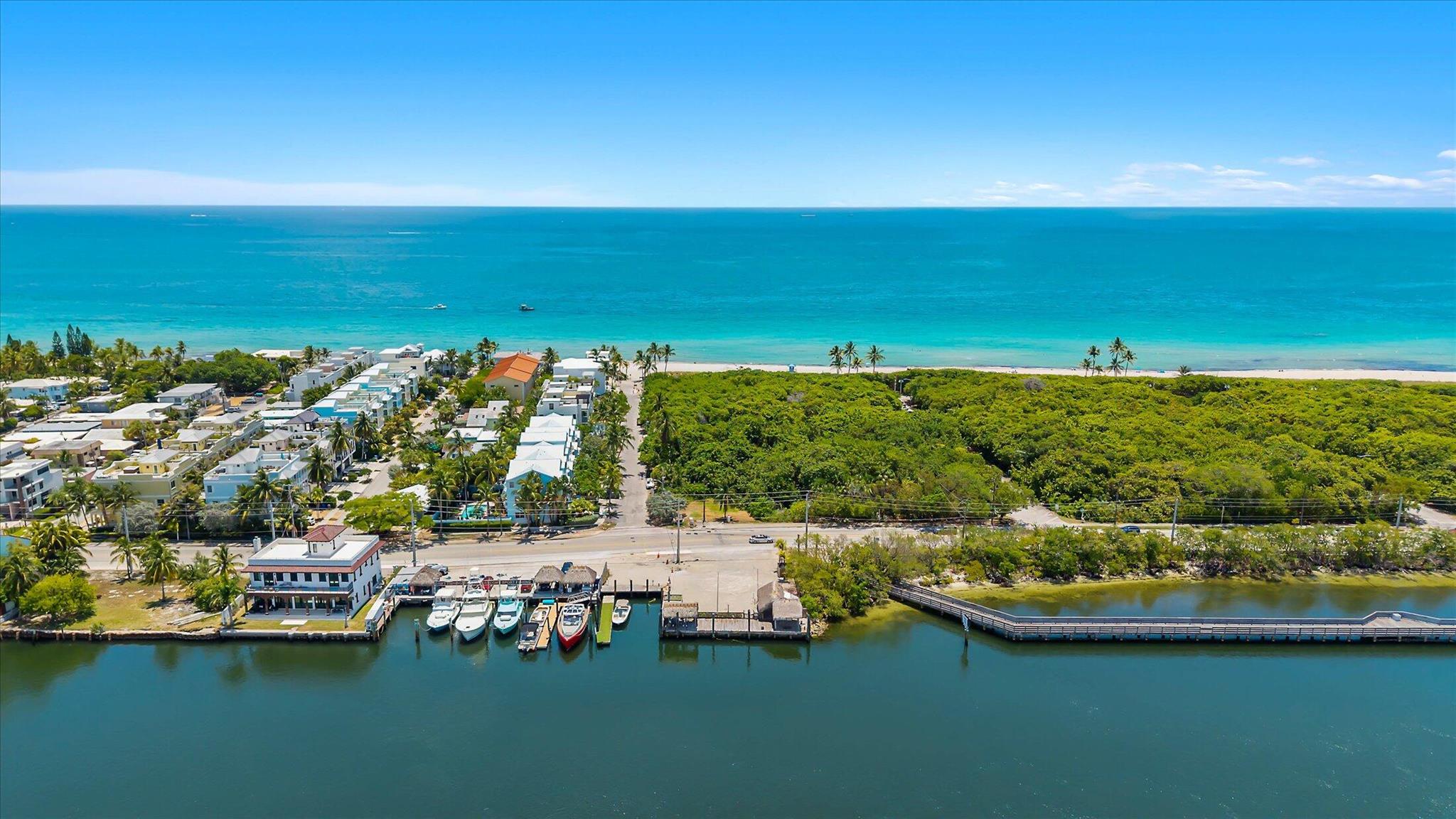 HOLLYWOOD CENTRAL BEACH - Residential Lease