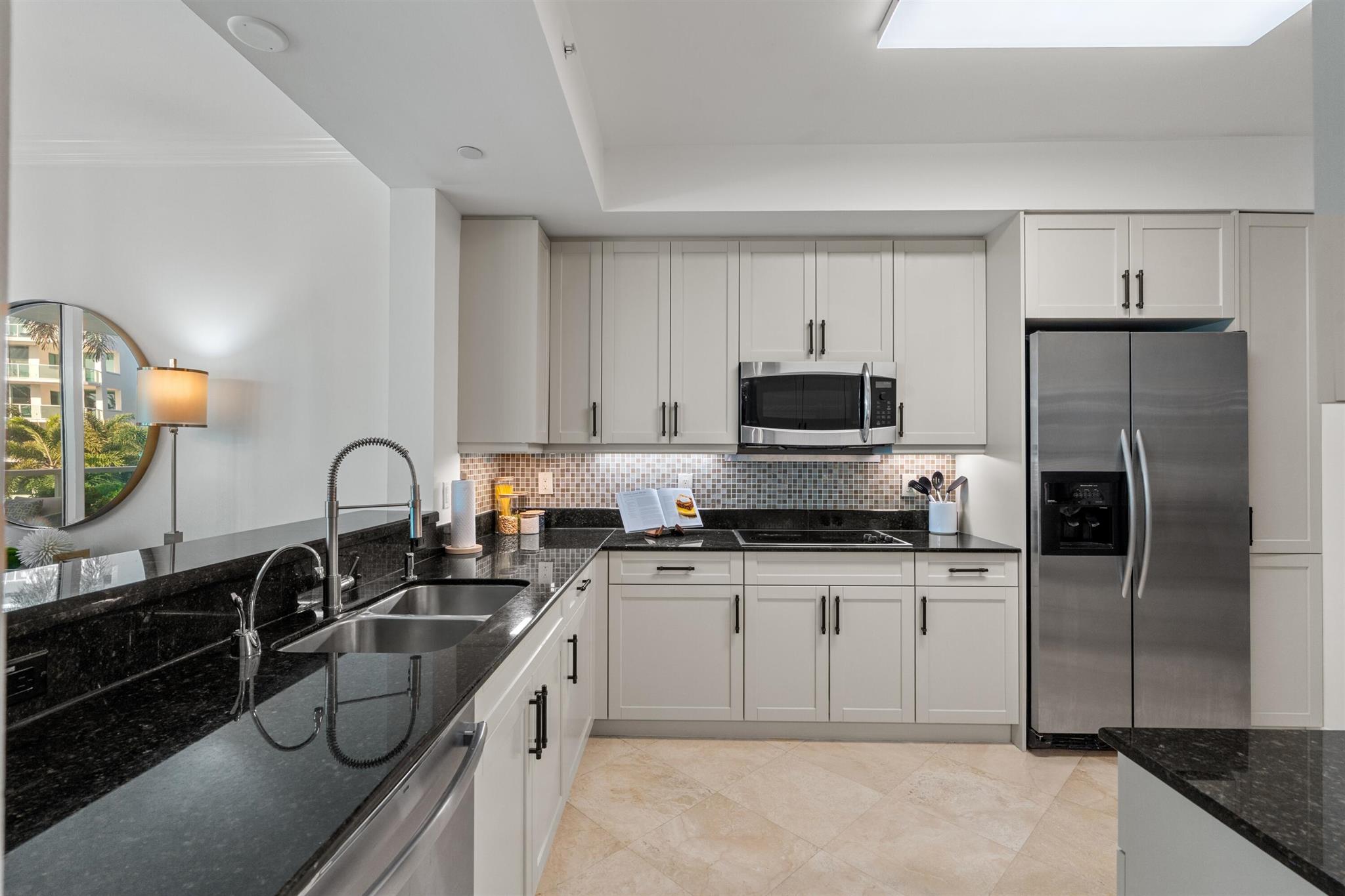 TOWNSEND PLACE CONDO - Residential