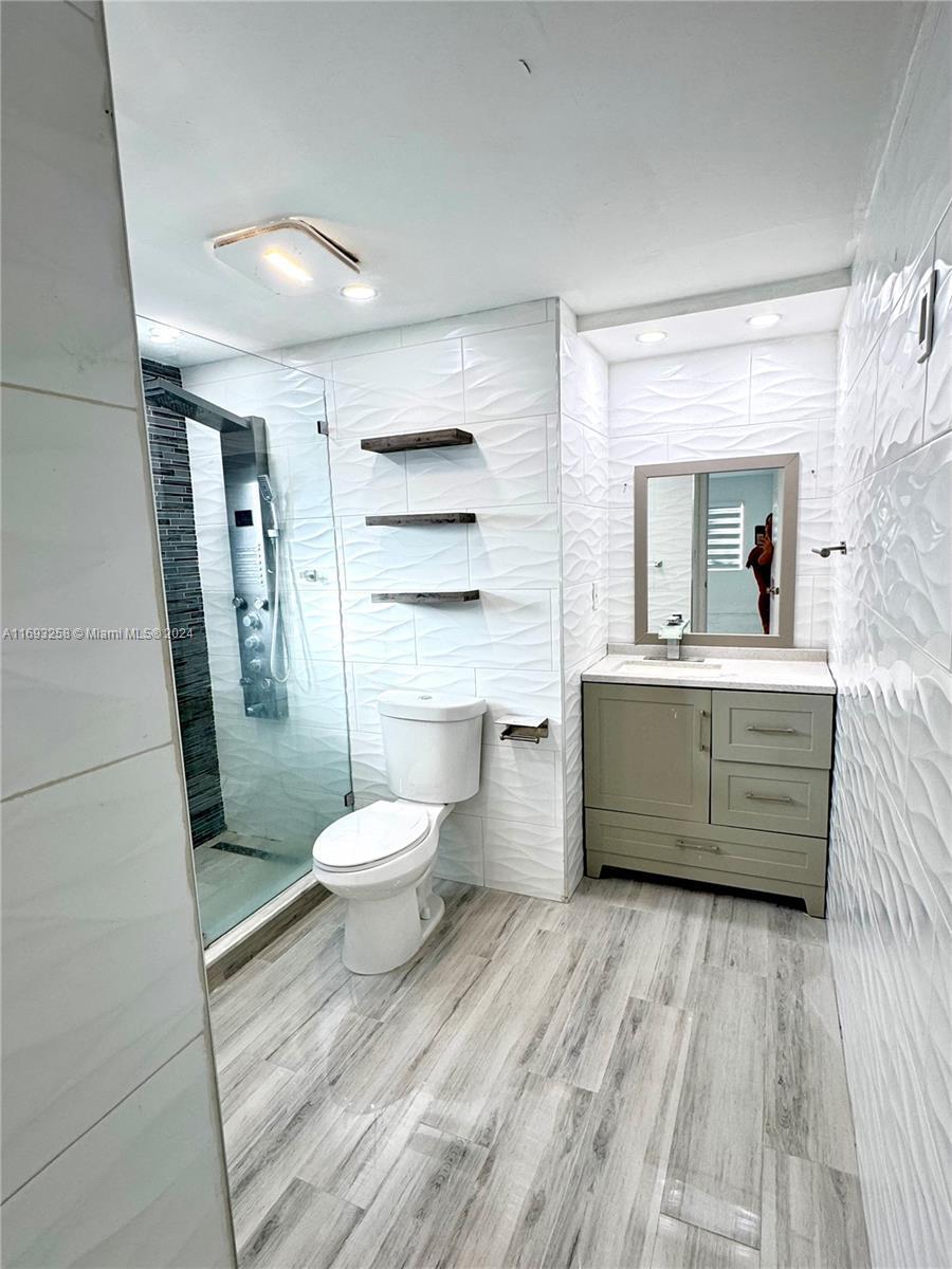 DRIFTWOOD ACRES NO 6 - Residential