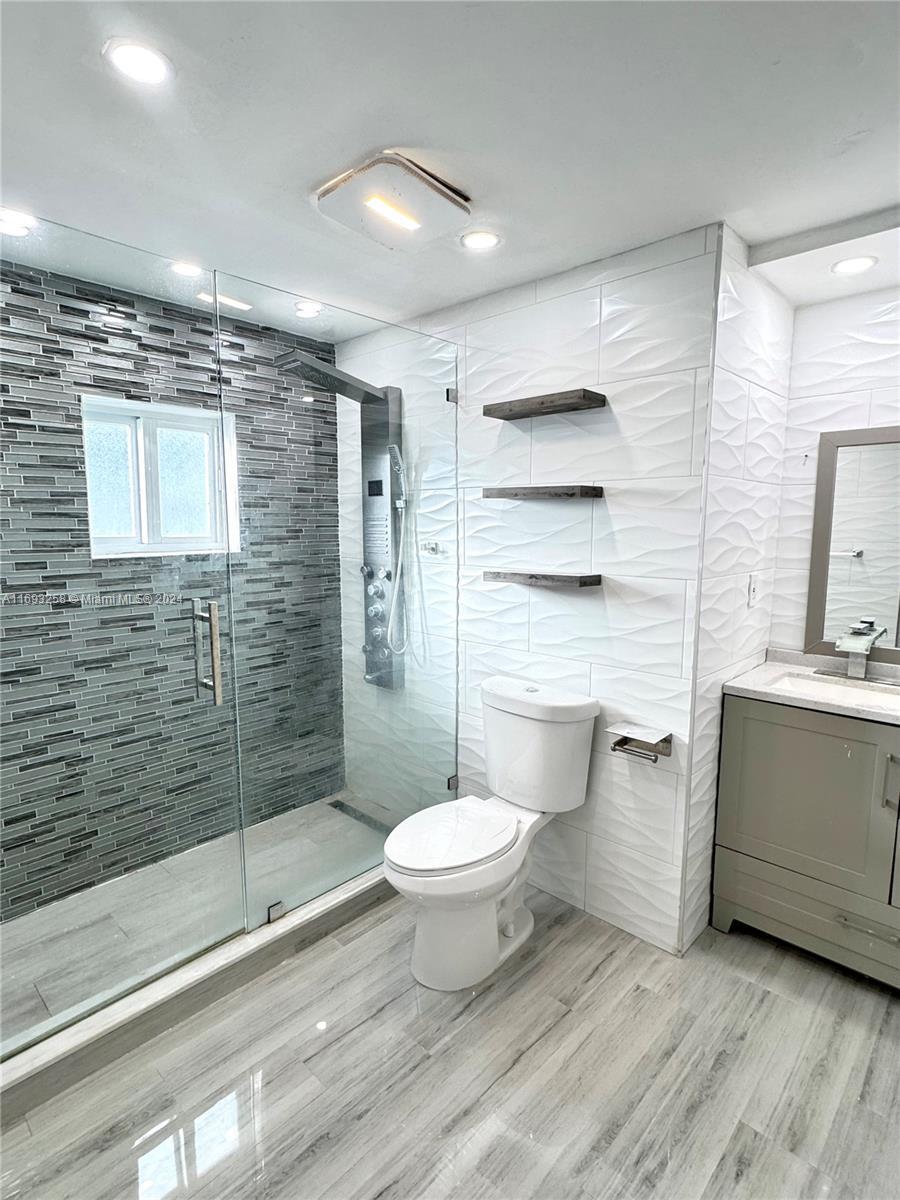 DRIFTWOOD ACRES NO 6 - Residential