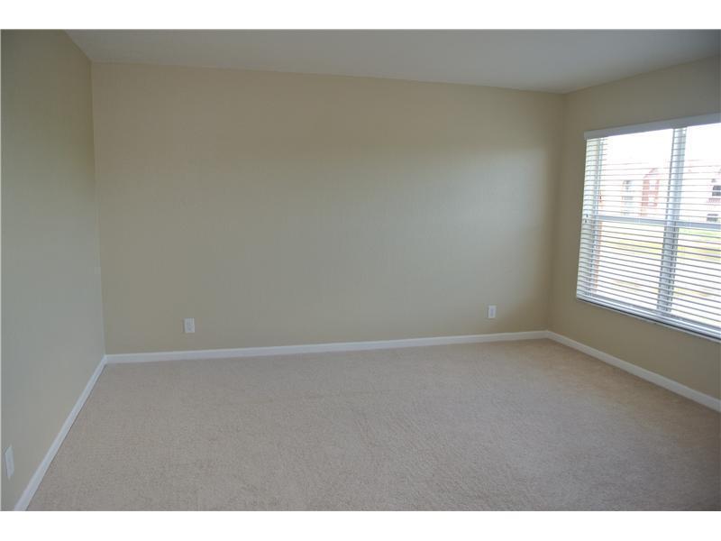 BRIGER PARS G, H AND J - Residential Lease