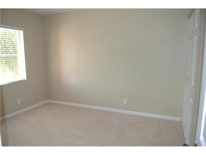 BRIGER PARS G, H AND J - Residential Lease