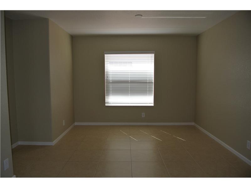 BRIGER PARS G, H AND J - Residential Lease