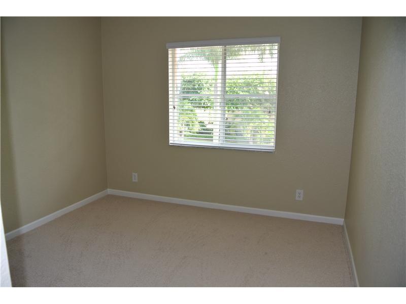 BRIGER PARS G, H AND J - Residential Lease