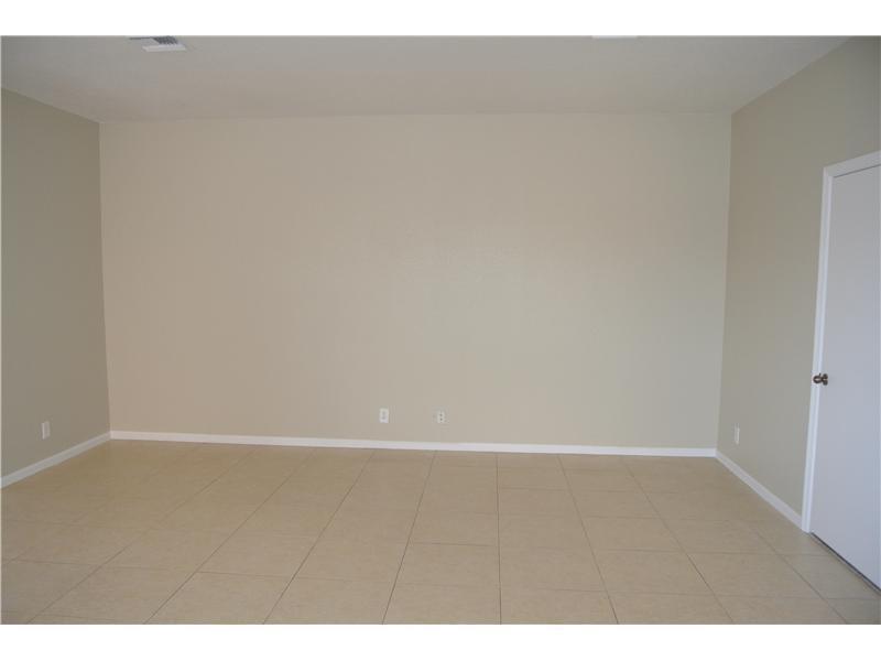 BRIGER PARS G, H AND J - Residential Lease