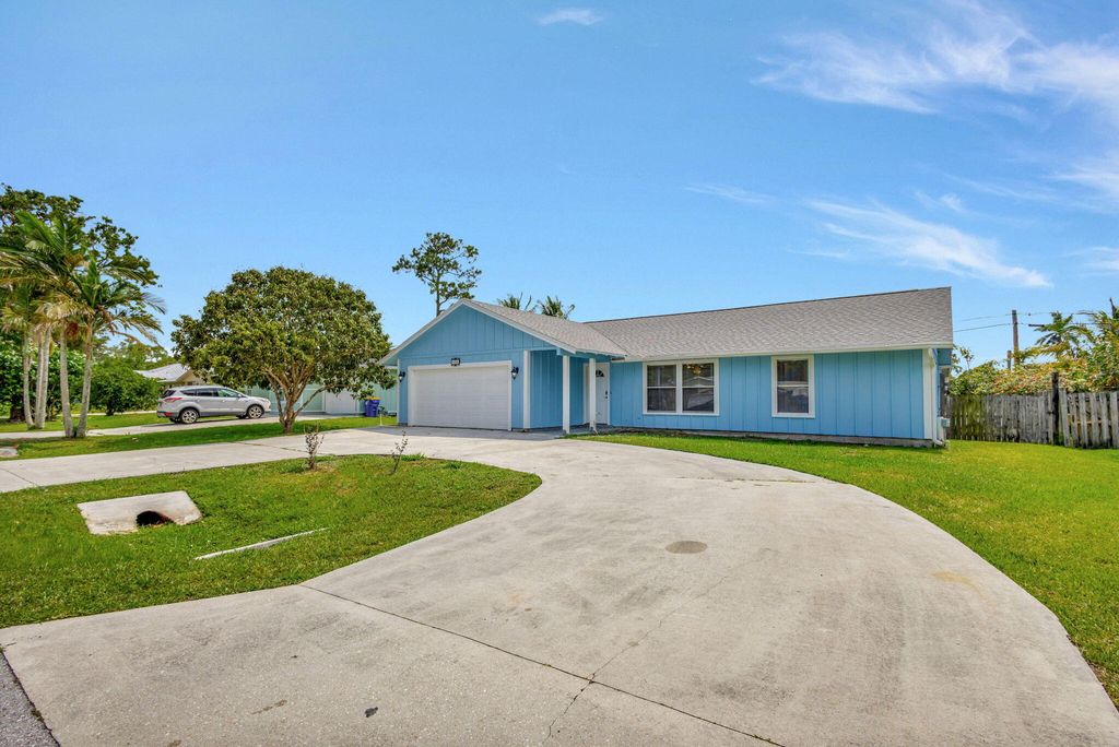 Photo of 8280 SE Sweetbay Avenue, Hobe Sound, FL 33455 (MLS # R10988257)