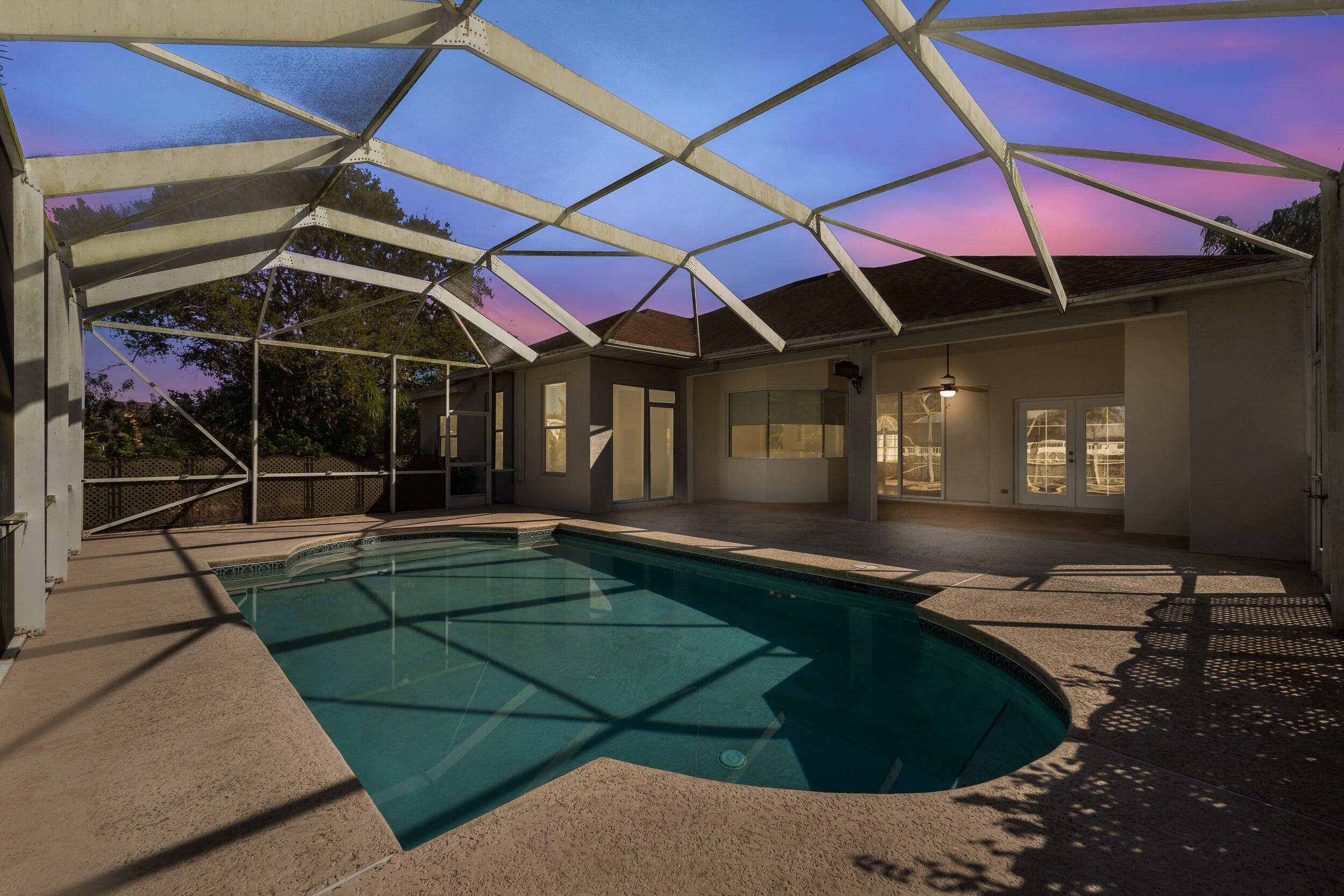 RIVER VISTA SUBDIVISION REPLAT - Residential