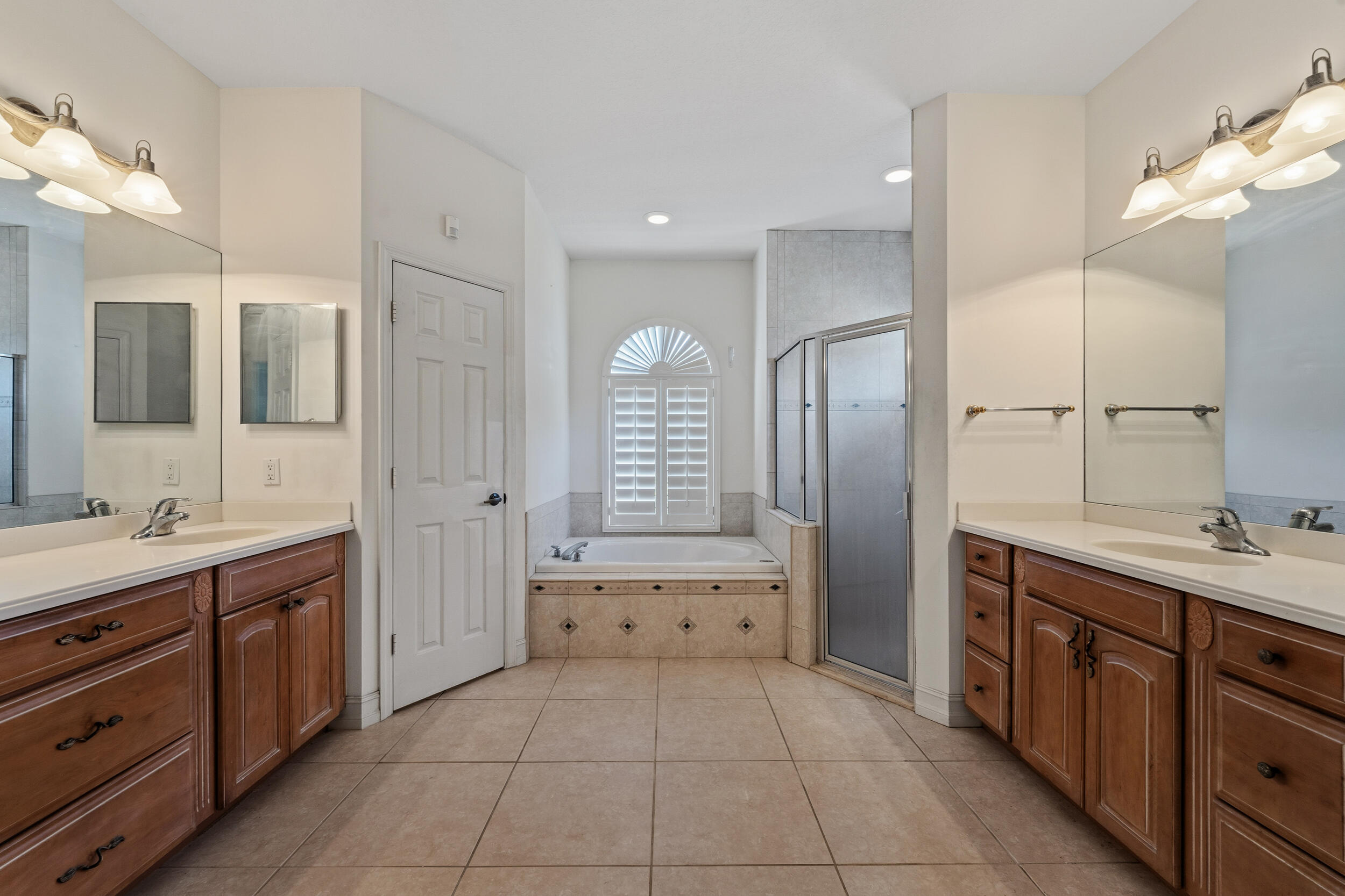 RIVER VISTA SUBDIVISION REPLAT - Residential