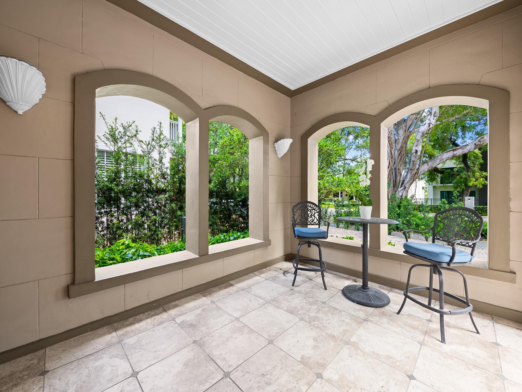 525 N Victoria Park Rd