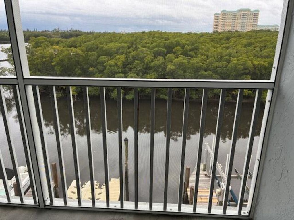 Photo of 689 NE 6th Court #404, Boynton Beach, FL 33435 (MLS # B26007178)