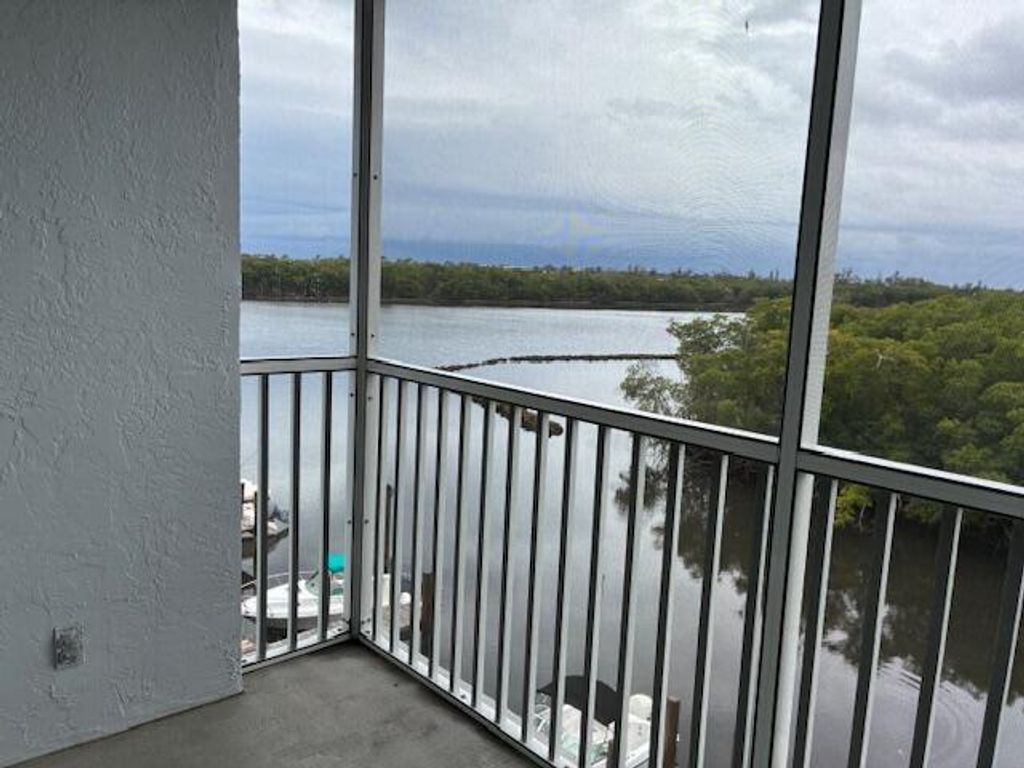 Photo of 689 NE 6th Court #404, Boynton Beach, FL 33435 (MLS # B26007178)