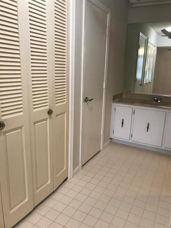 LIMETREE CONDO - Residential