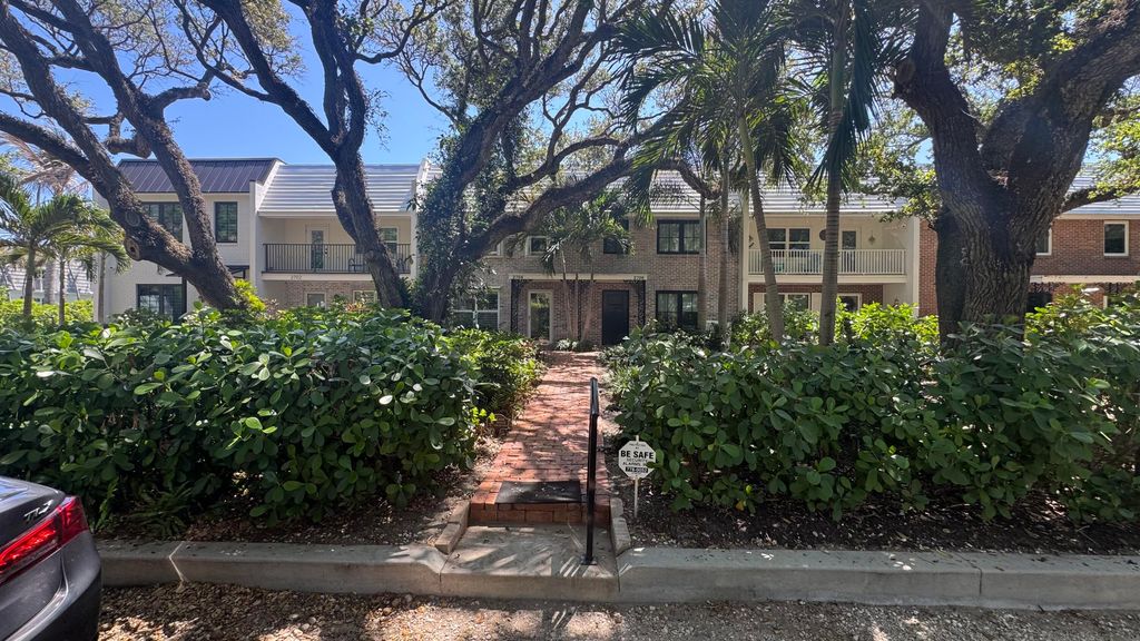 Photo of 2704 Cardinal Drive, Vero Beach, FL 32963 (MLS # B26020575)