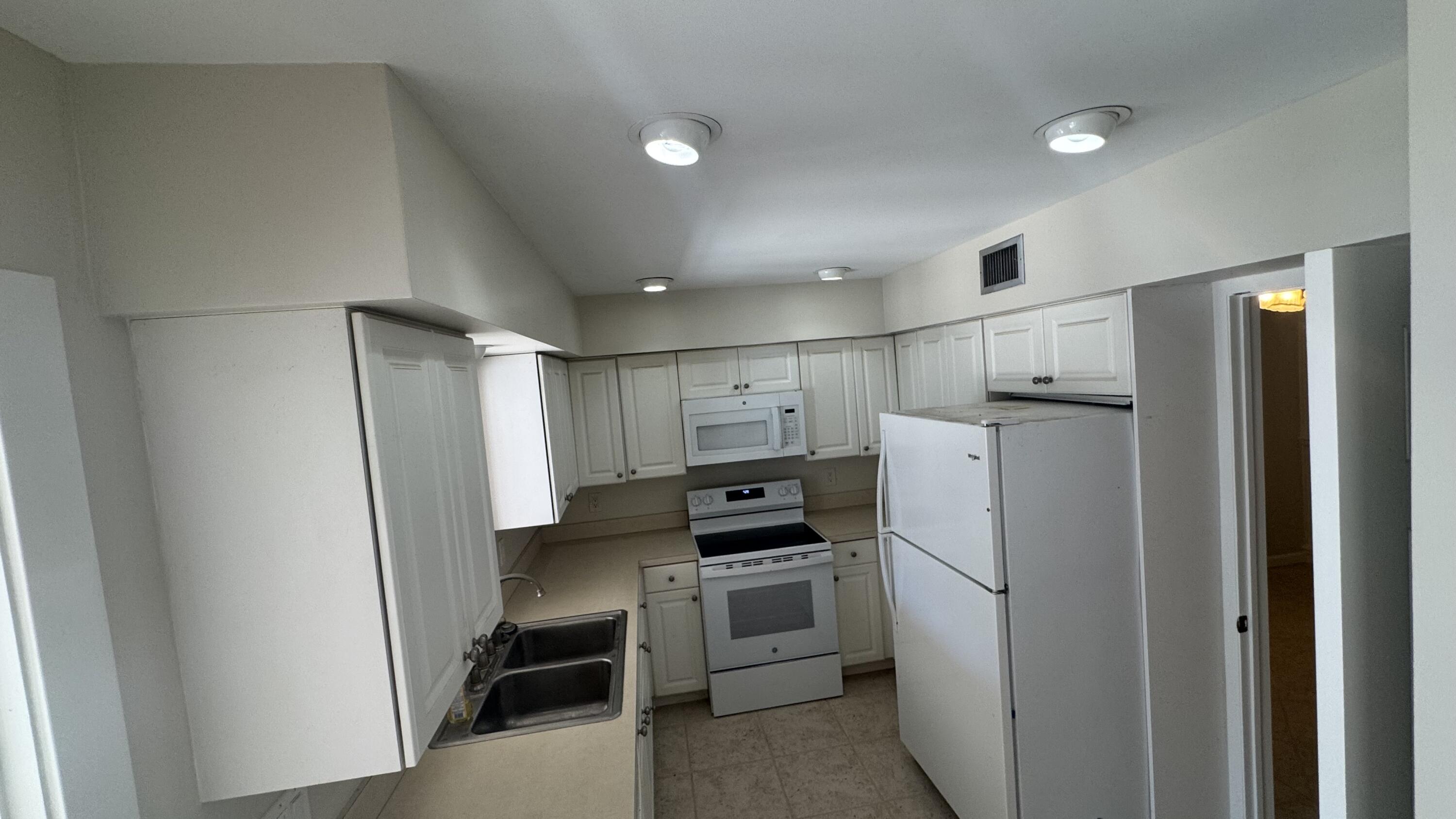 2704 Cardinal Drive