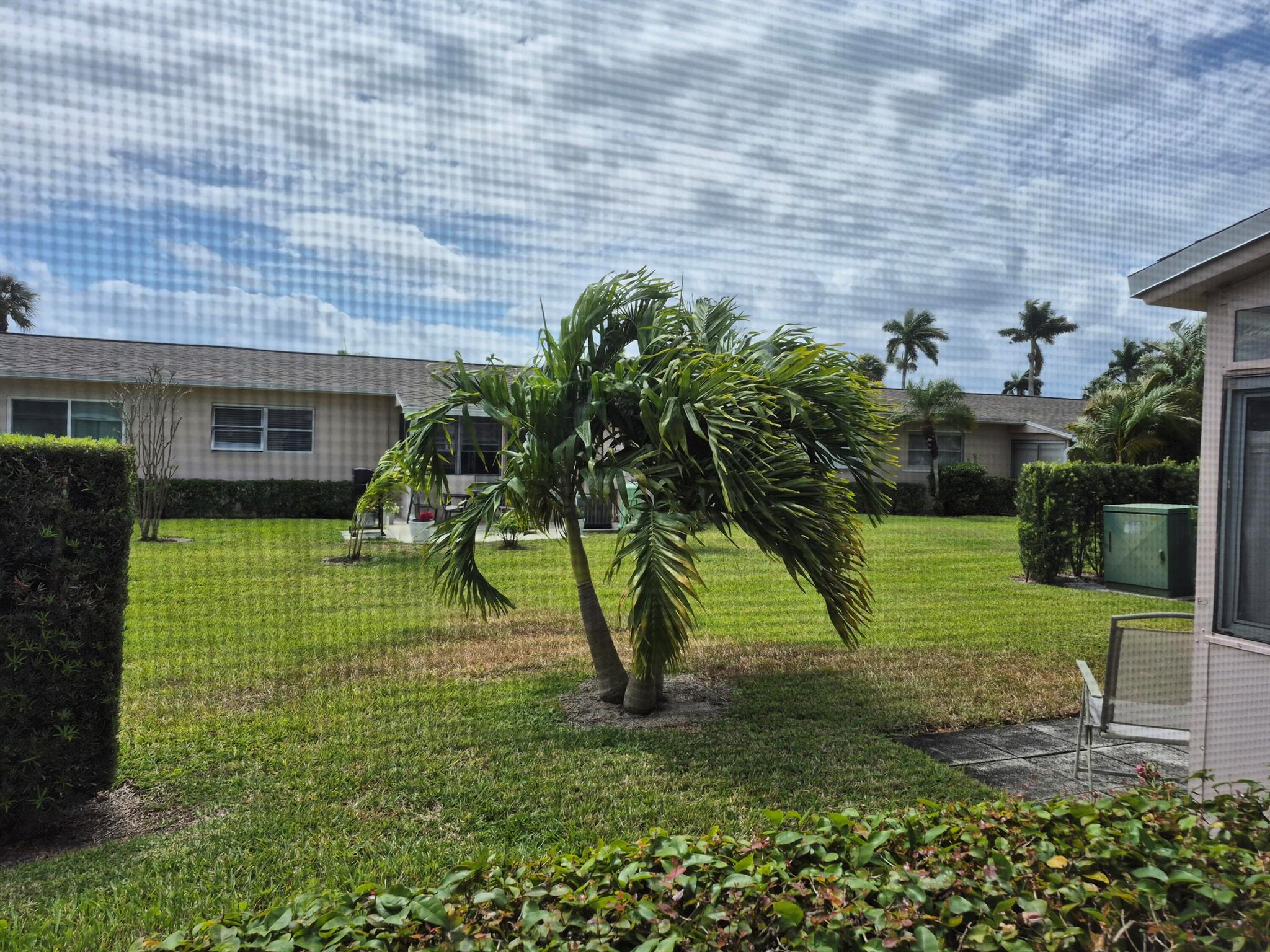 CRESTHAVEN VILLAS CONDO 25 - Residential