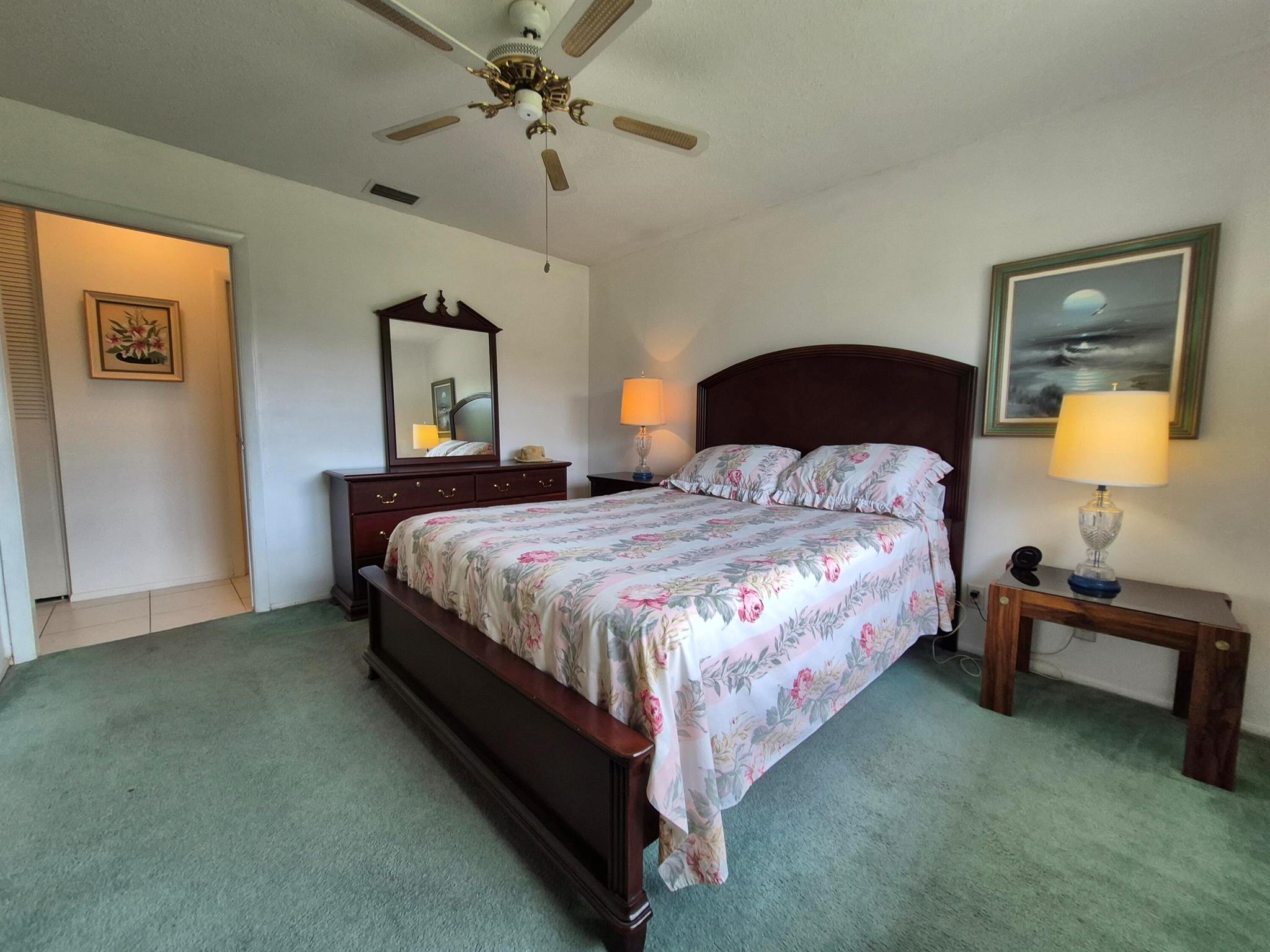 CRESTHAVEN VILLAS CONDO 25 - Residential