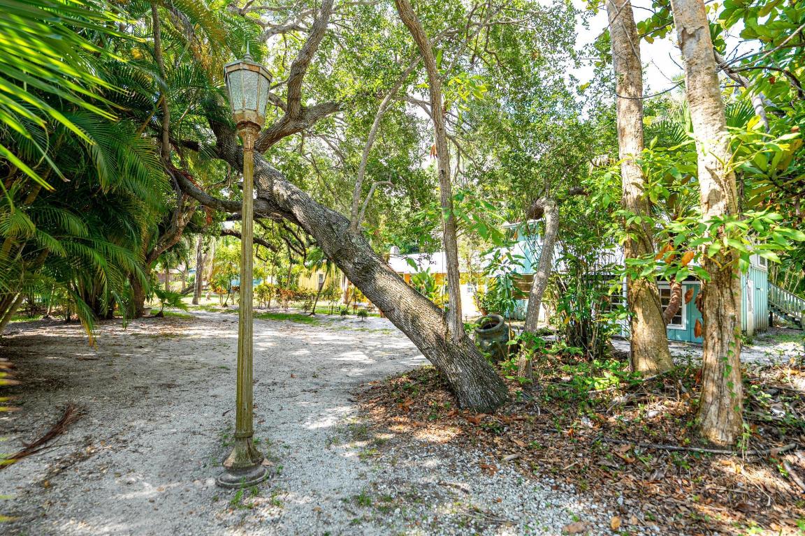 METES AND BOUNDS - Residential