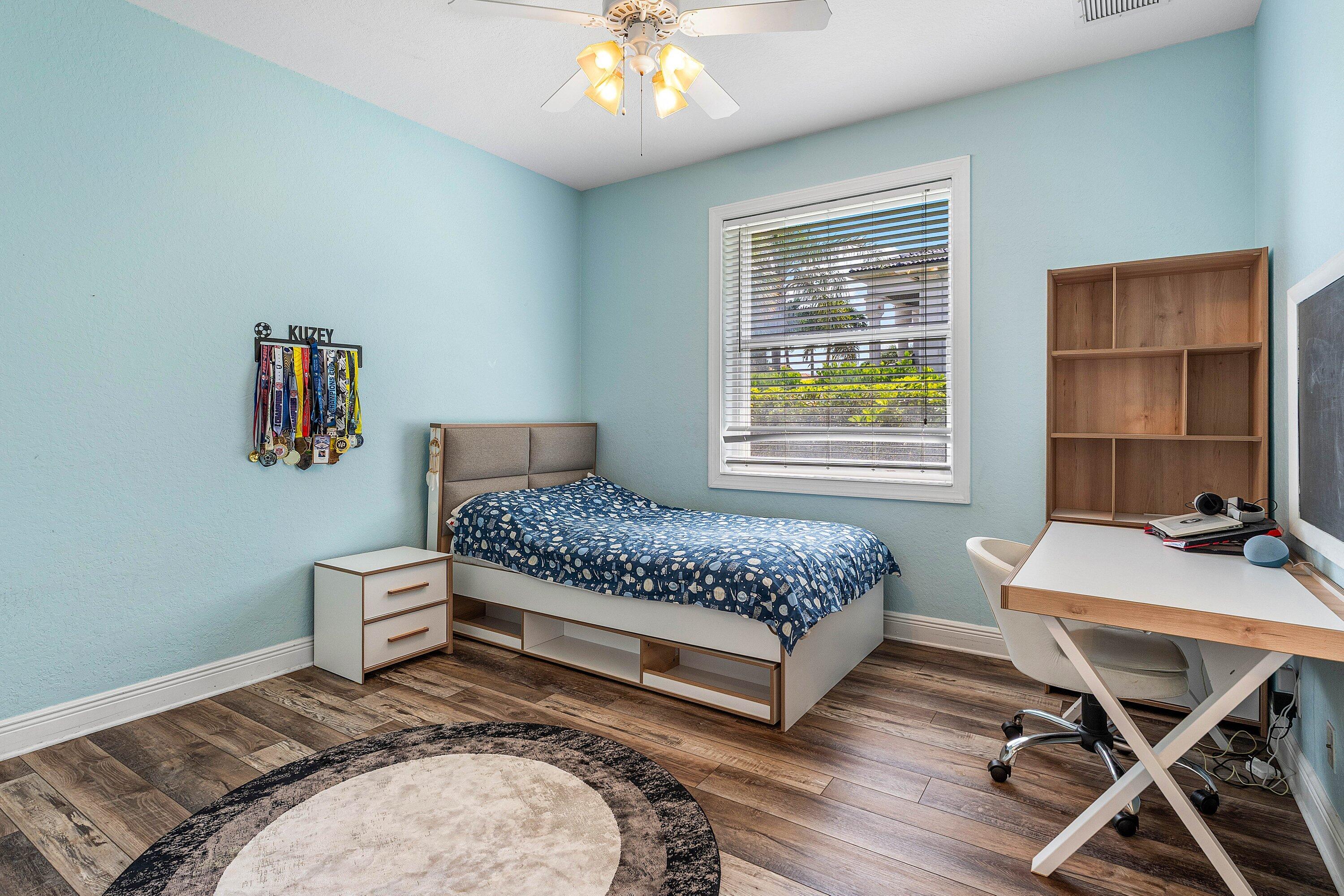 ISLES AT WELLINGTON 6 - Residential Lease