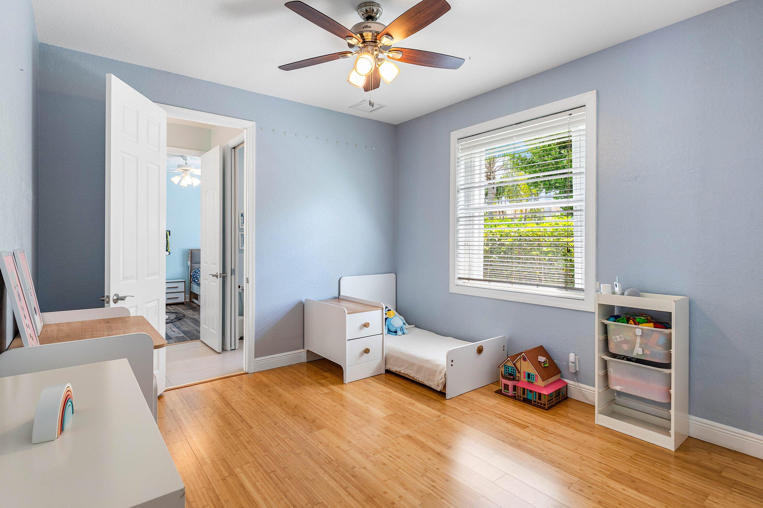 ISLES AT WELLINGTON 6 - Residential Lease
