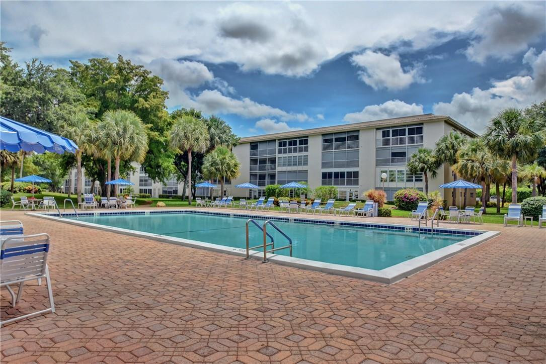 WYNMOOR VILLAGE - Residential