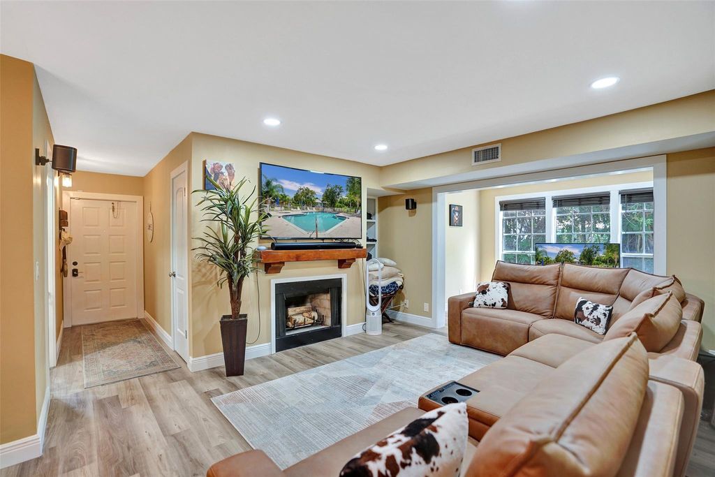 Photo of 5063 Heatherhill Lane #20, Boca Raton, FL 33486 (MLS # F10514764)