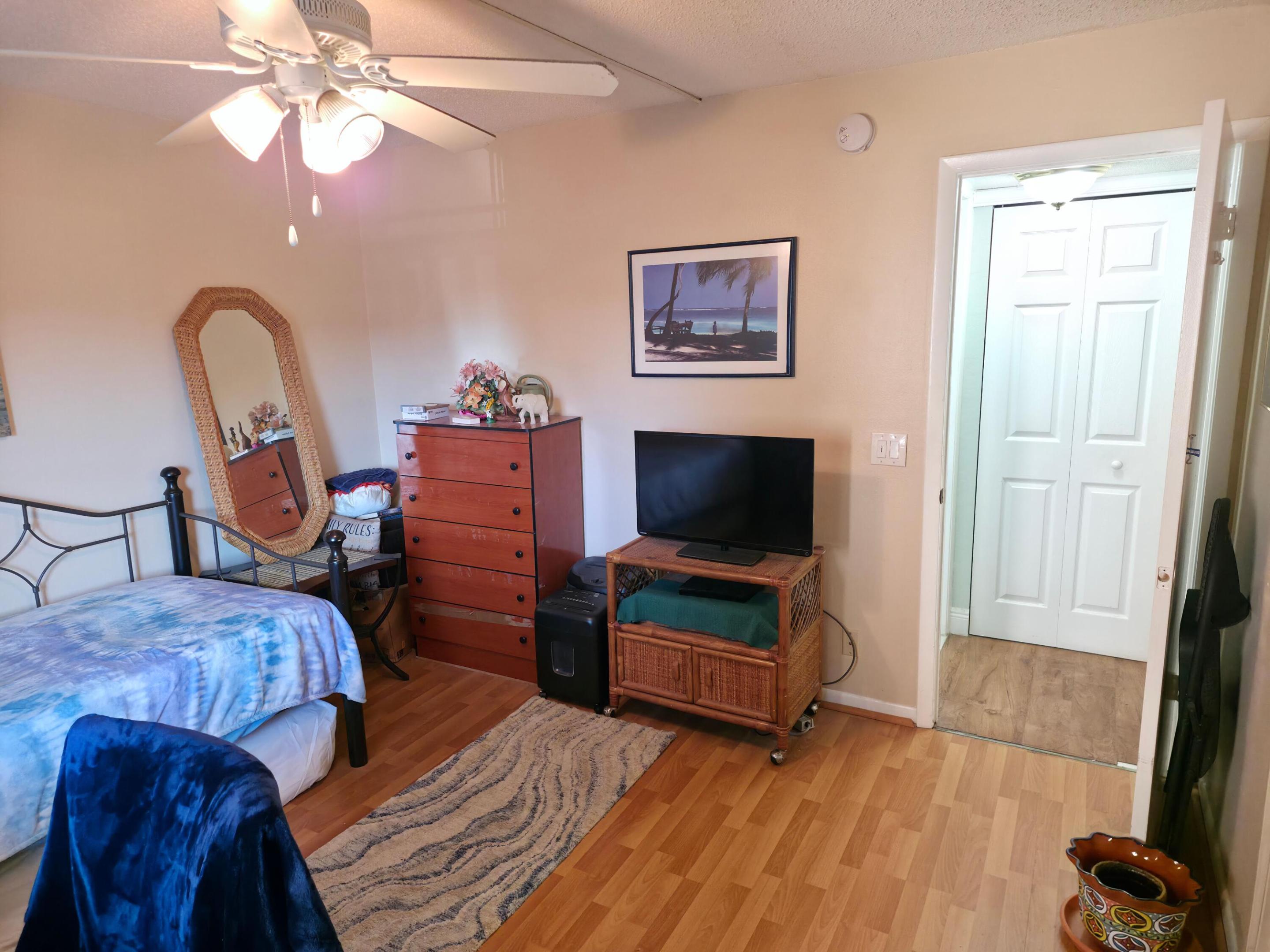 SUNRISE LAKES 135 CONDO - Residential