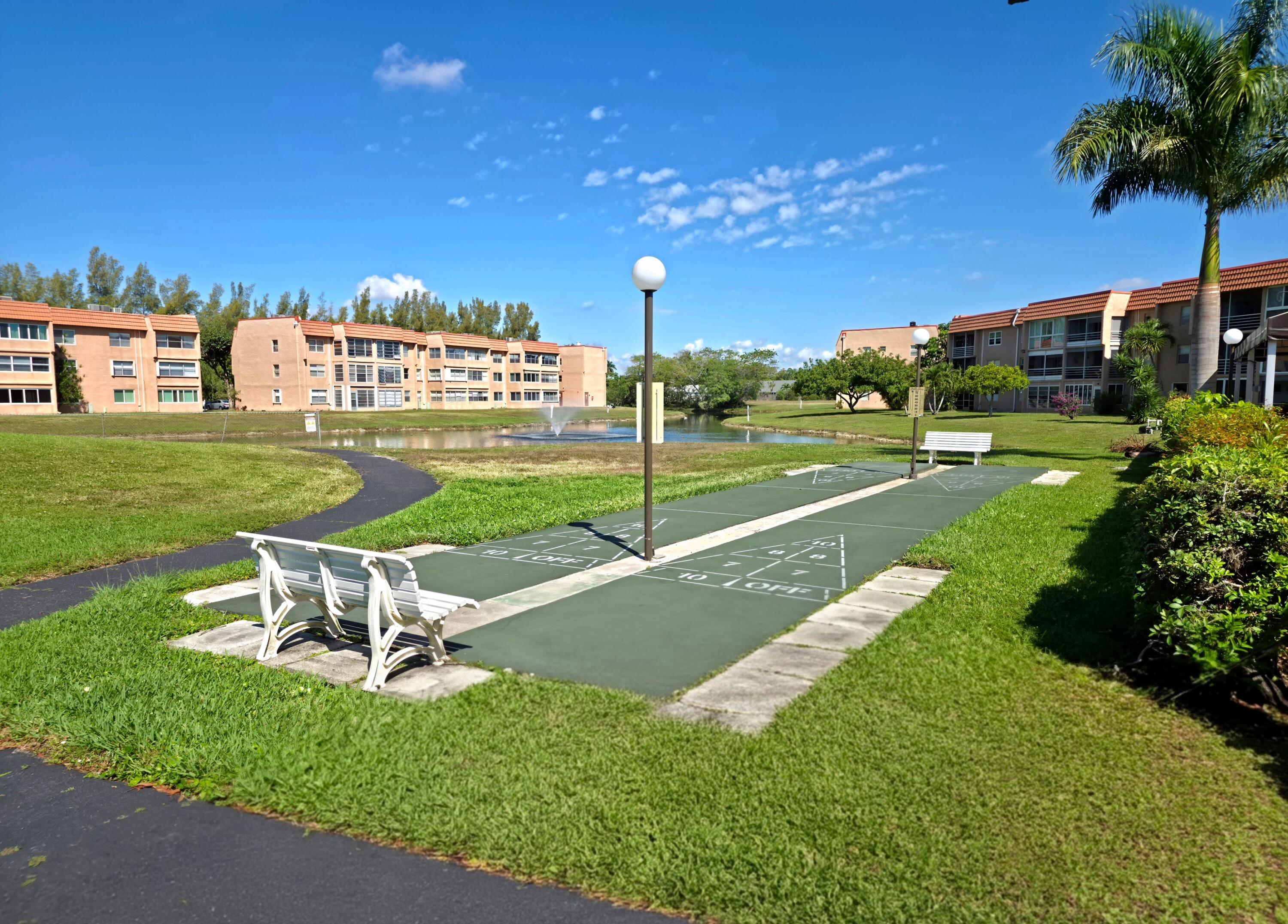 SUNRISE LAKES 135 CONDO - Residential