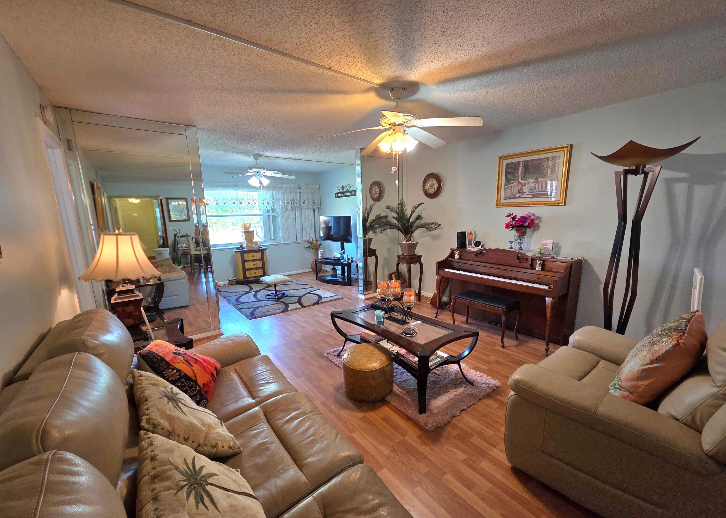 SUNRISE LAKES 135 CONDO - Residential