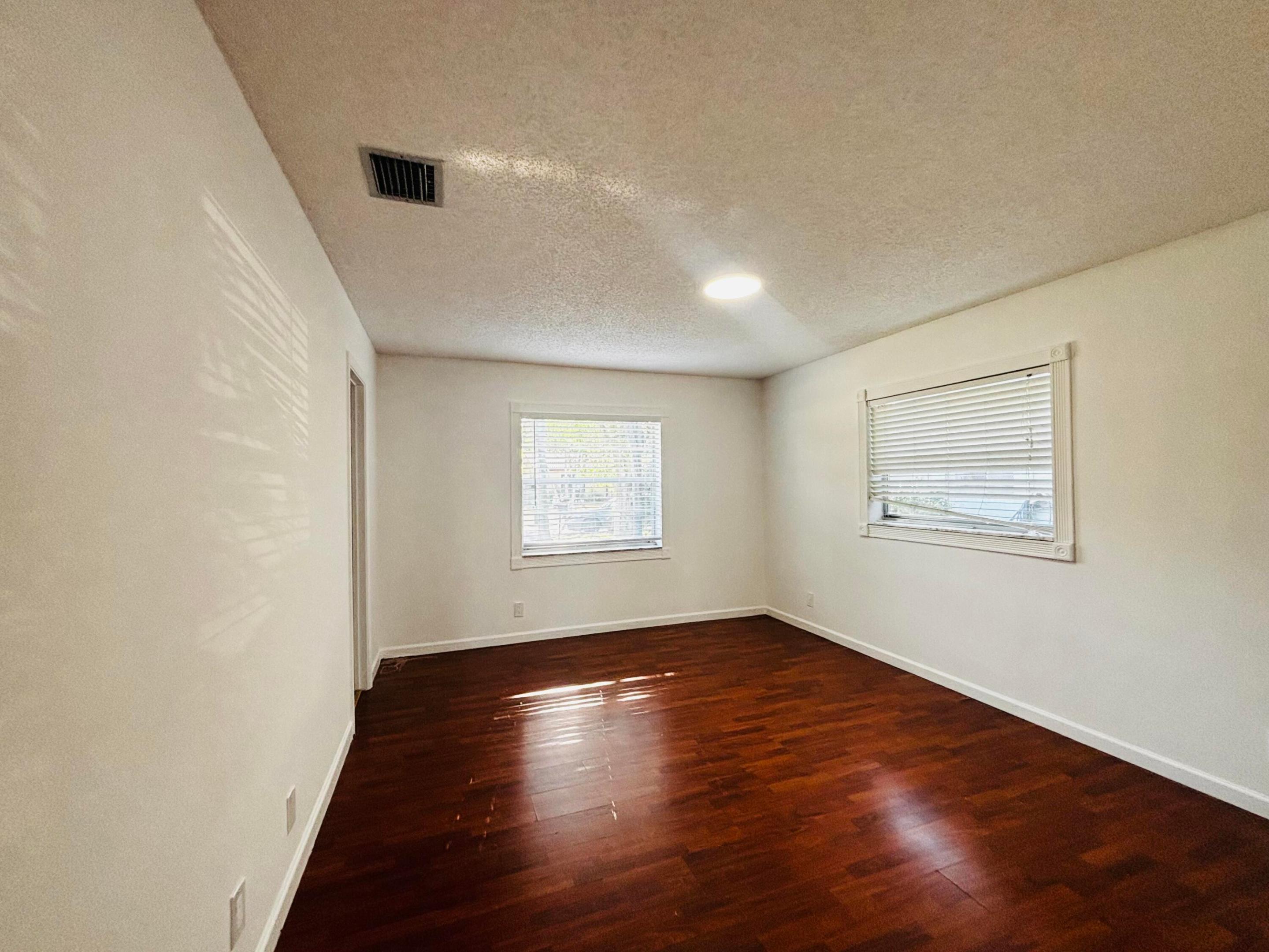 Royal Palm Pointe - Residential Lease